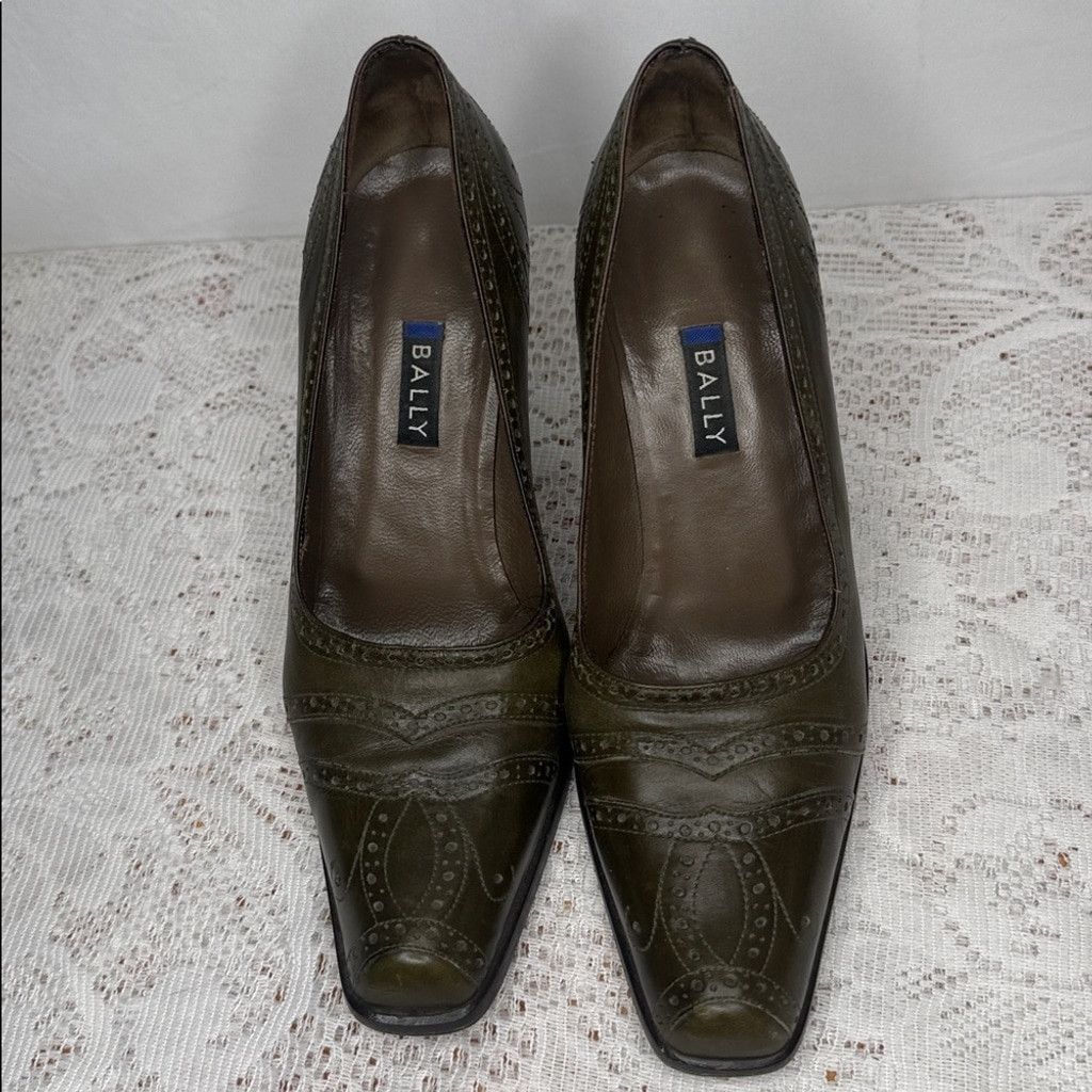 Bally Bally olive green loafer design square toe slip on heel sz 5 Size US 5 / IT 35 - 1 Thumbnail