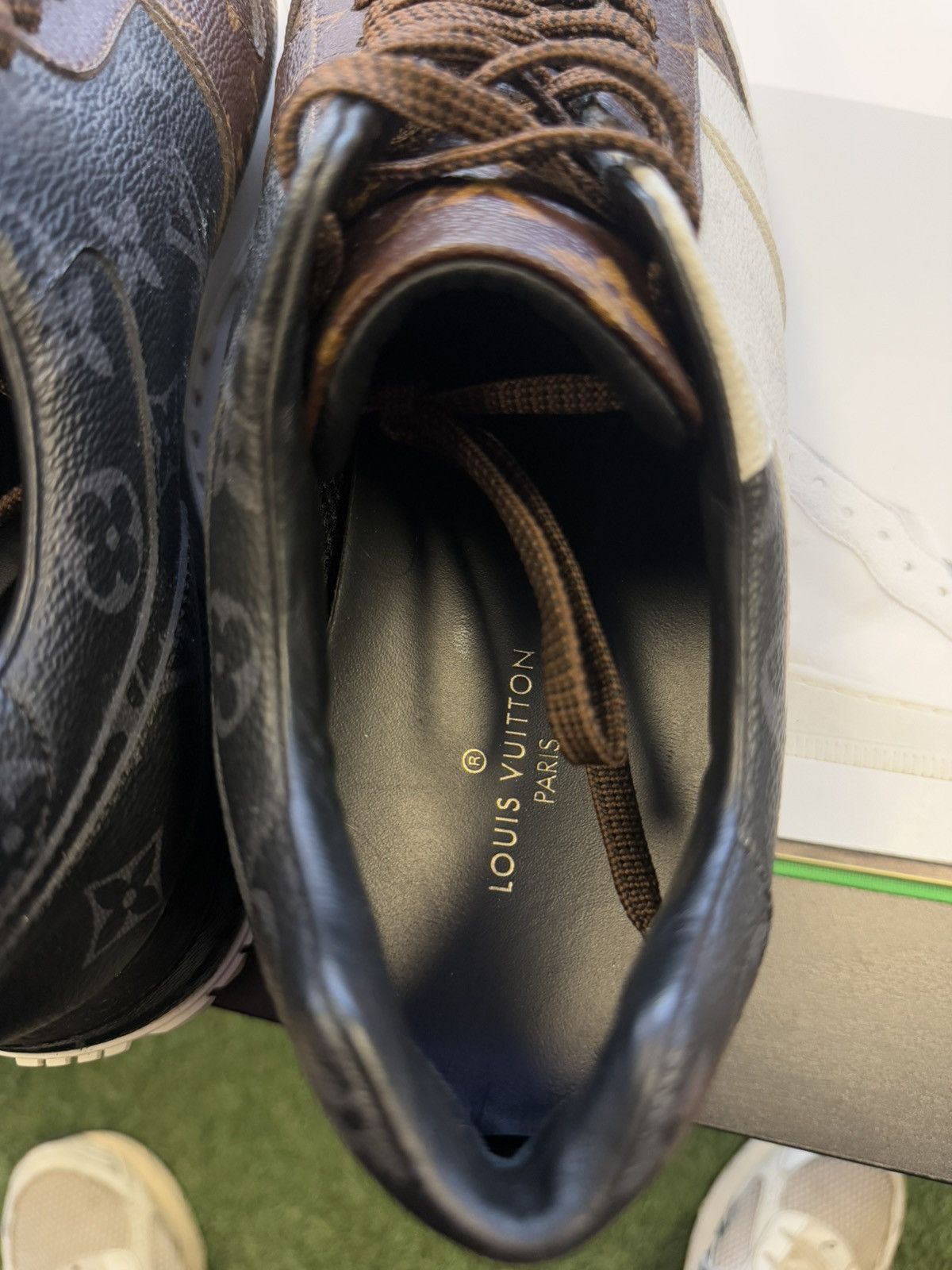 Louis Vuitton 9LV/10US - Louis Vuitton Runaway Trainer Monogram Size US 10 / EU 43 - 10 Thumbnail