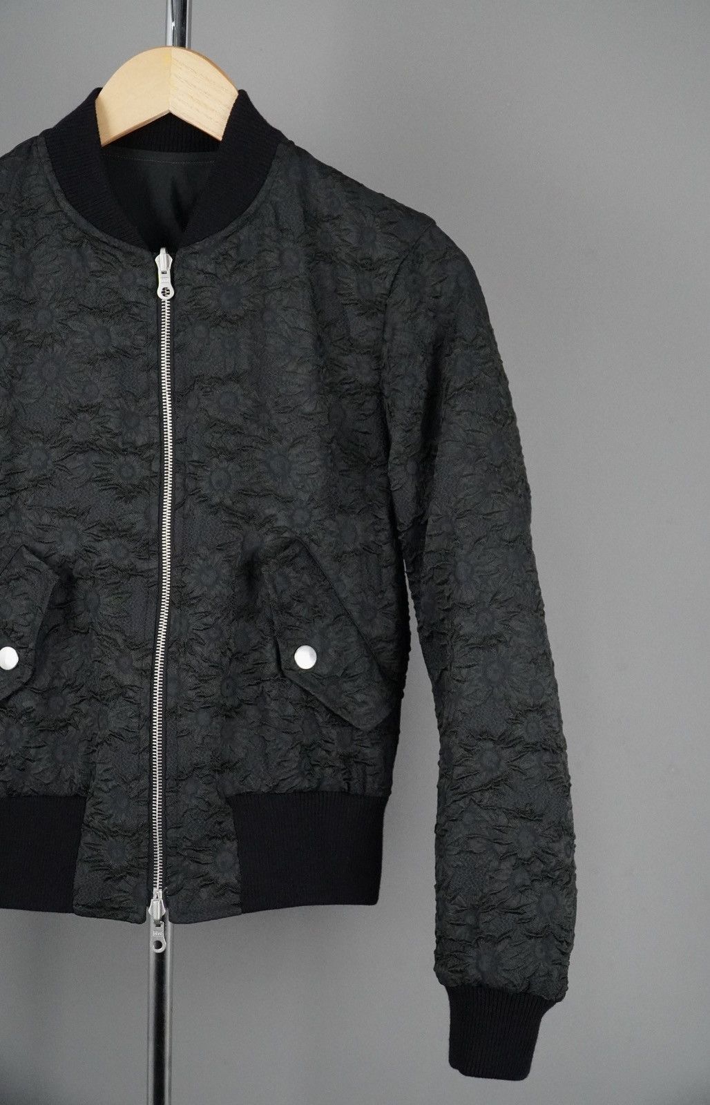 Dries Van Noten Dries Van Noten - Reversible Jacquard Floral Pattern Bomber Size US XS / EU 42 / 0 - 9 Thumbnail