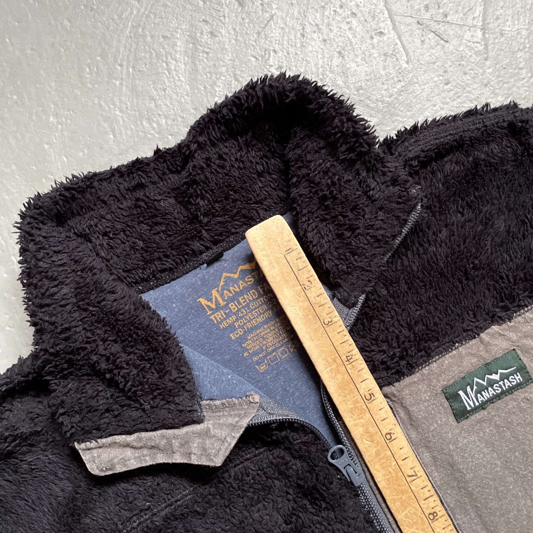 Manastash Manastash Jacket Fleece Full Zip Outdoor Hiking Black M Unisex Adults Size M Vintage? Size US M / EU 48-50 / 2 - 4 Thumbnail