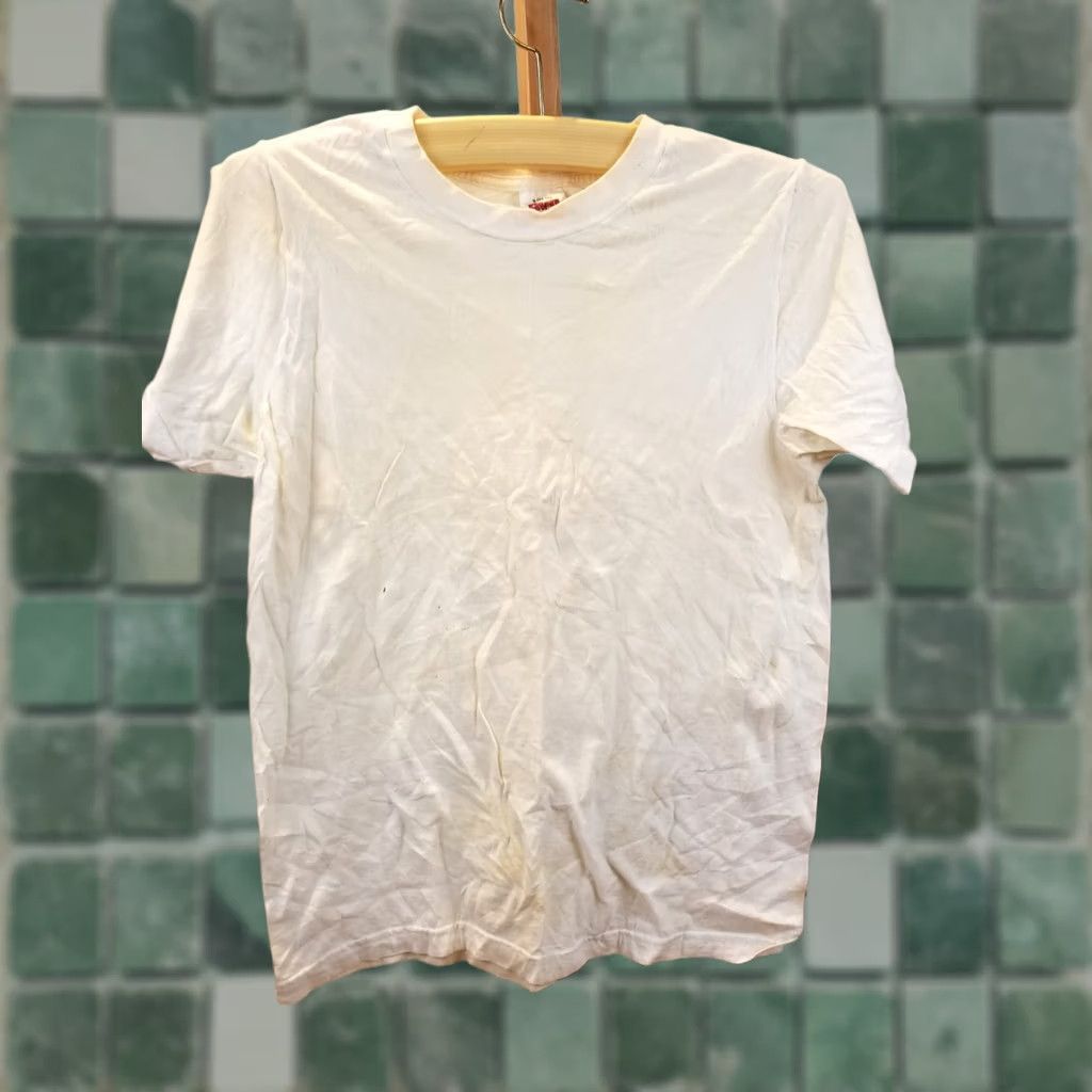 Vintage VINTAGE B.V.D. COTTON BLANK FADED THRASHED WHITE T-SHIRT SZ SMALL Shirt Mens 90s USA VINTAGE Size US S / EU 44-46 / 1 - 1 Thumbnail