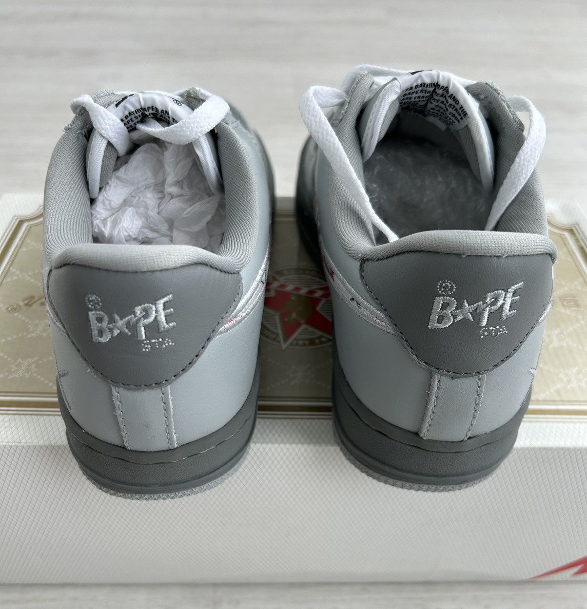 Bape VERY RARE OG 2005 A BATHING APE X KAWS SKULLSTA BAPESTA Size US 9 / EU 42 - 5 Thumbnail