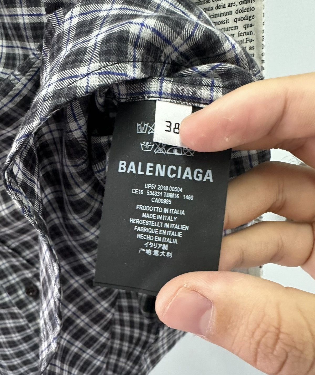 Balenciaga Balenciaga newspaper check shirt Size US XS / EU 42 / 0 - 6 Thumbnail