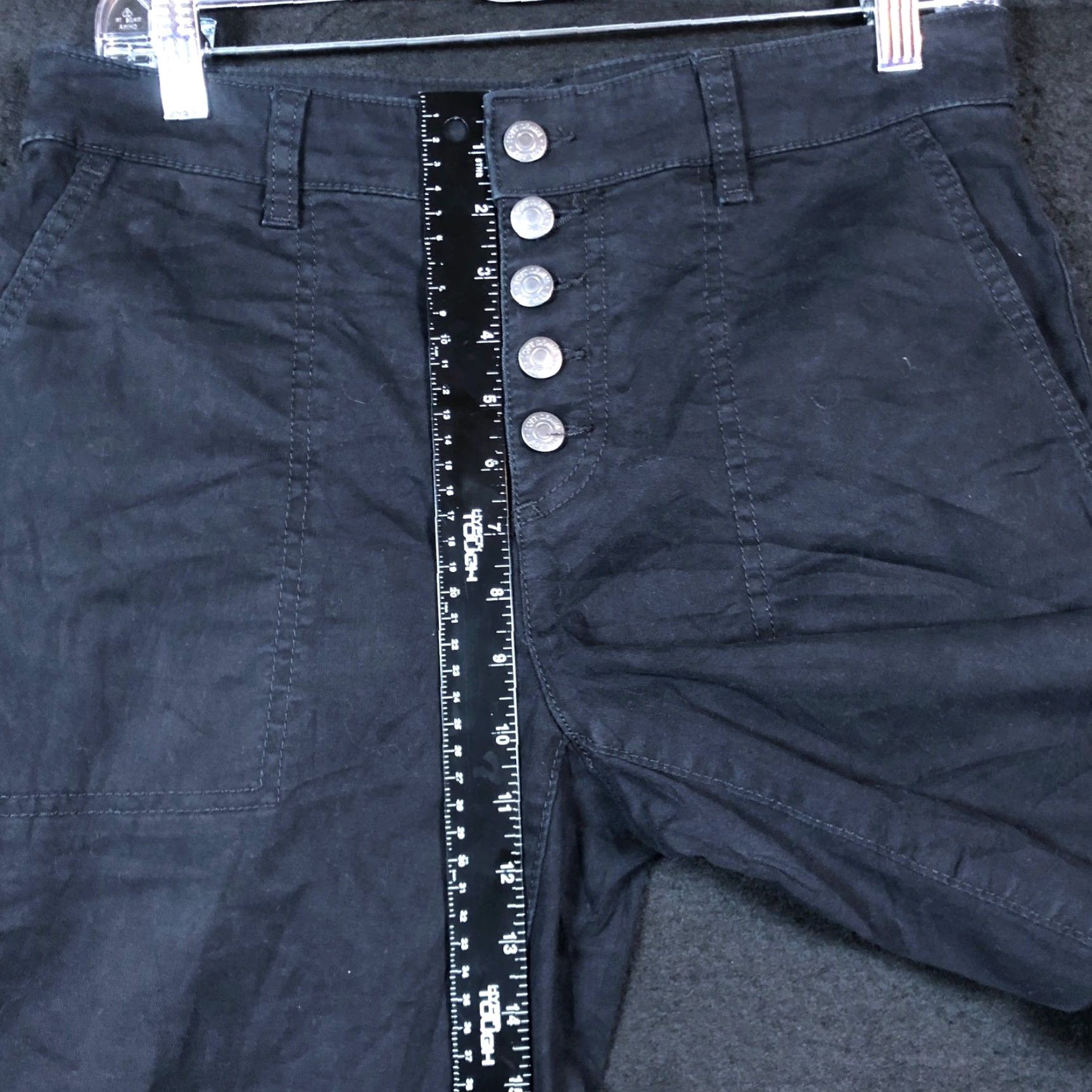Ann Taylor Loft Jeans Black Petite Button Fly Raw Hems Cotton Blend Stretch 6P Women's Denim Capri 5-Pocket 31 in Waisted Regular Mid Rise Size 28" / US 6 / IT 42 - 7 Thumbnail