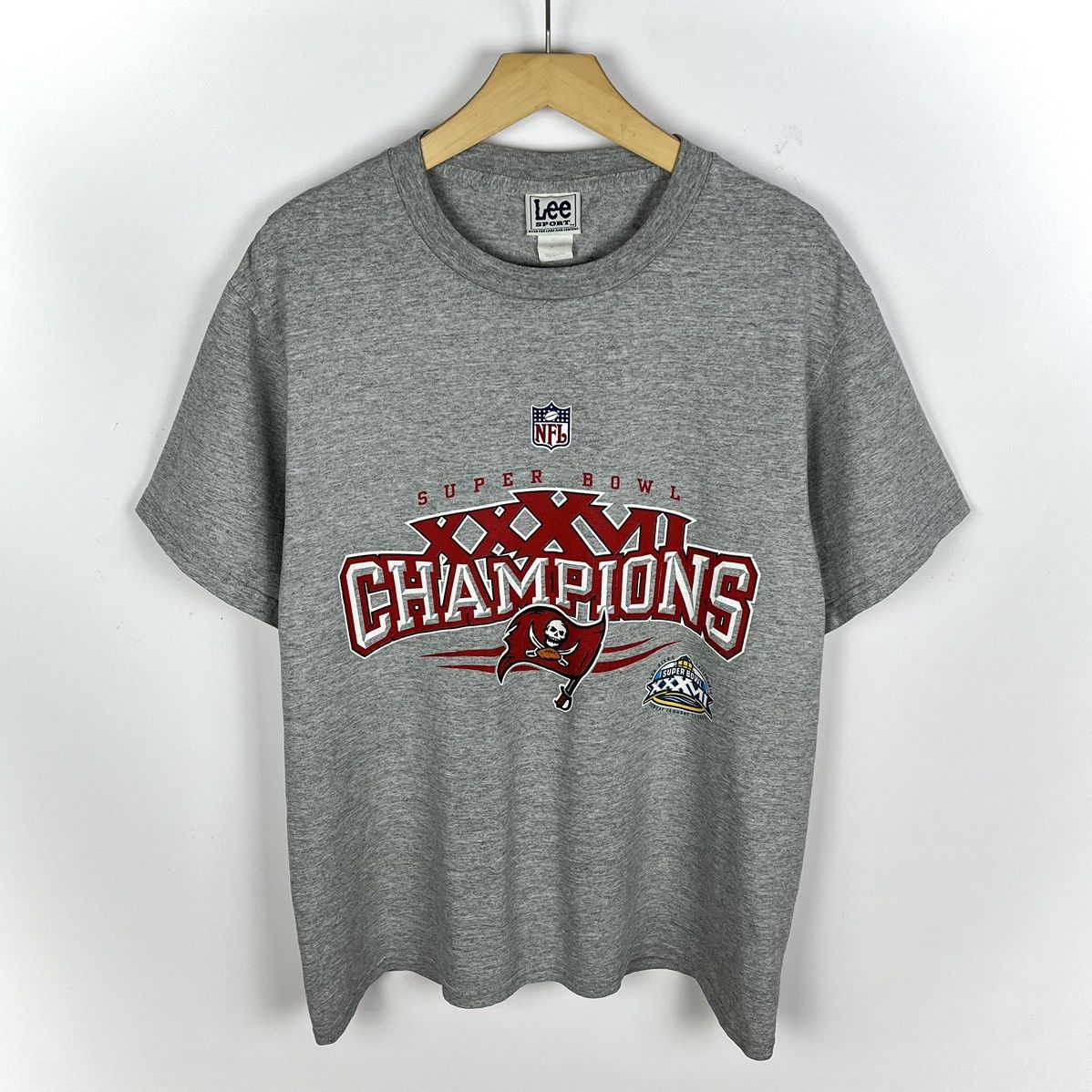 Lee Vintage NFL Tampa Bay Buccaneers LEE Super Bowl tee 2003 Size US M / EU 48-50 / 2 - 1 Thumbnail