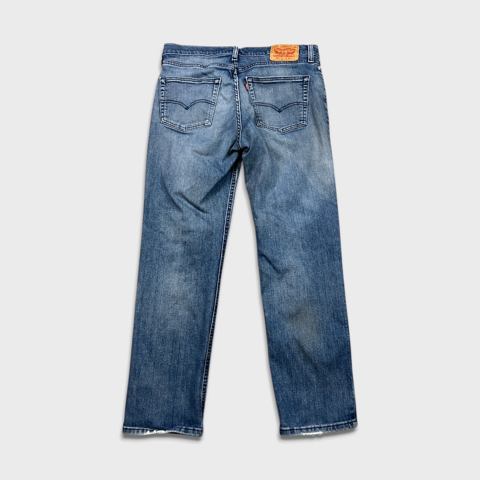 Levi's × Vintage Levi's 541 Jeans 33x32 Athletic Taper Fade Distressed Denim Size US 33 - 7 Thumbnail