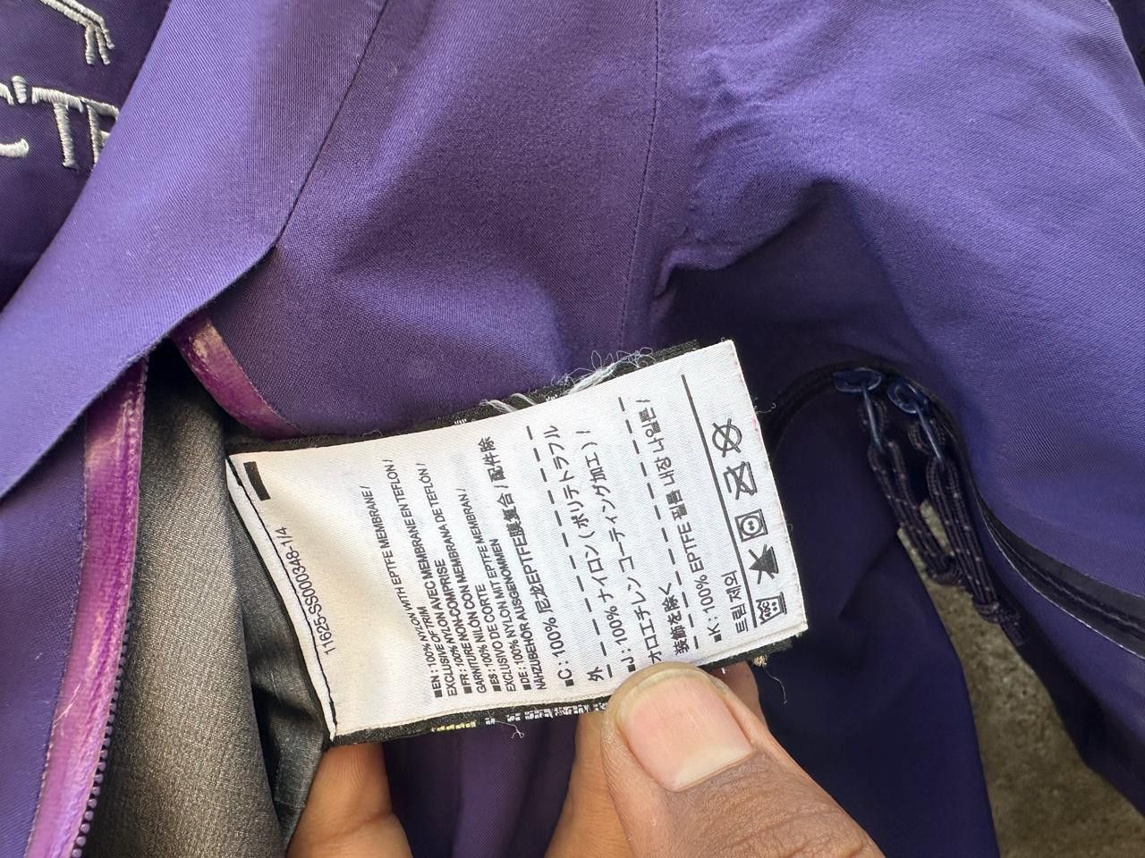 Arc'teryx Arc’teryx Gore-Tex Shell Jacket – Purple Size US L / EU 52-54 / 3 - 10 Thumbnail