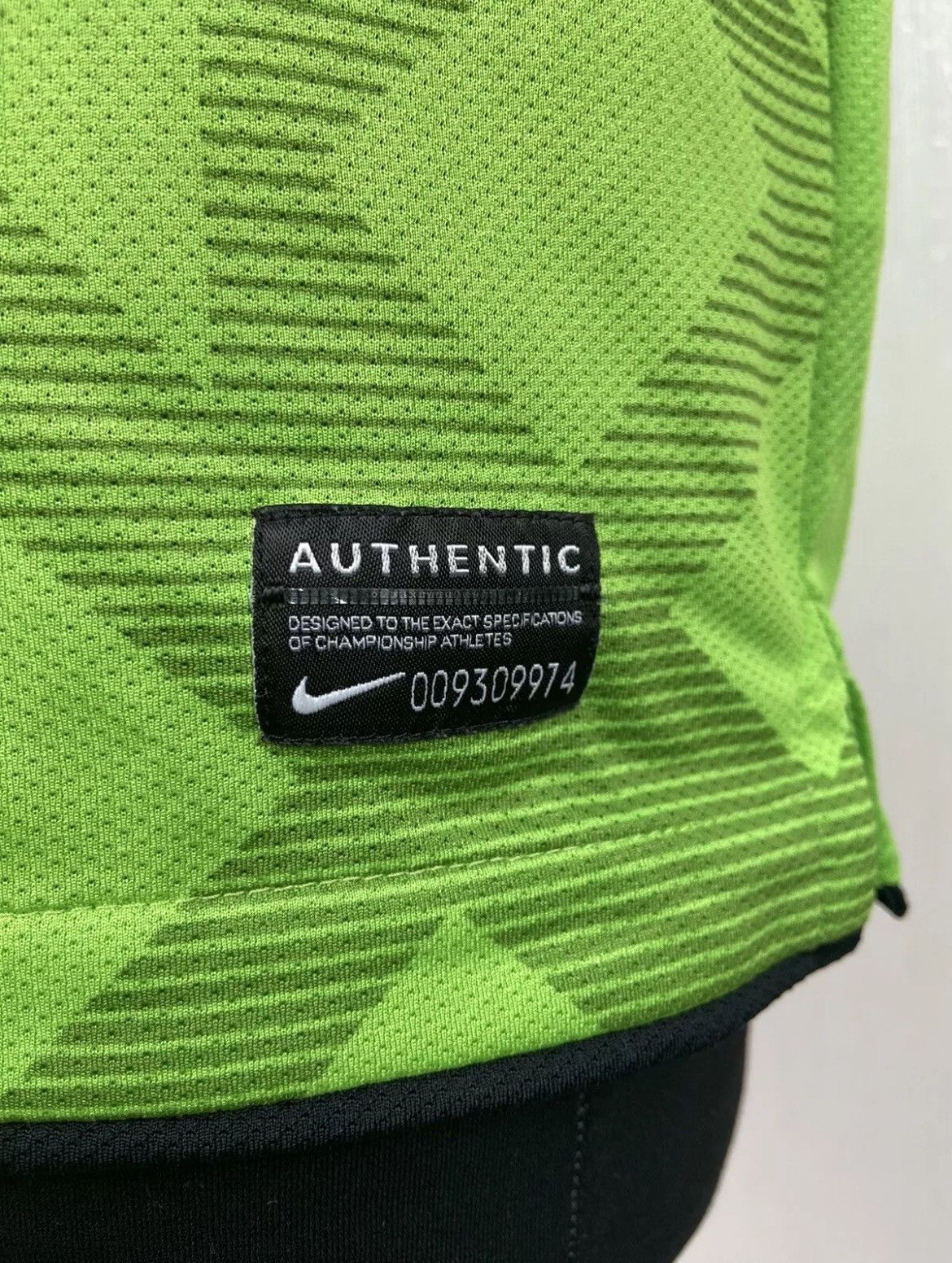 Nike × Vintage Celtic FC 2010/11 Away Jersey Shirt Nike Size M Size US M / EU 48-50 / 2 - 5 Thumbnail