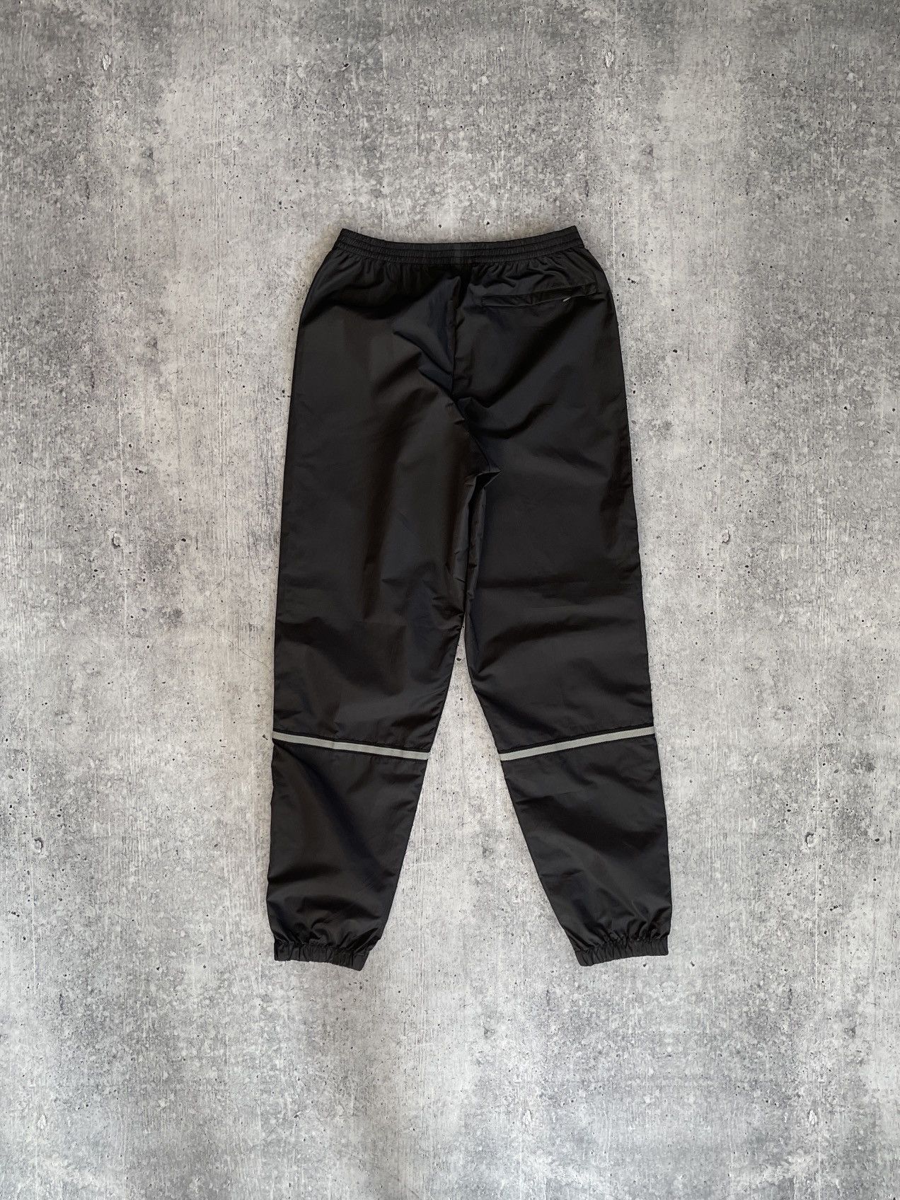 Nike × Vintage Vintage Nike Black Lightweight Sports Pants, Polyester S Size US 30 / EU 46 - 2 Thumbnail