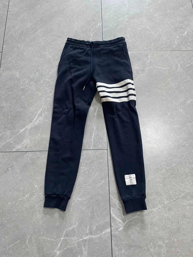 Thom Browne Thom Browne size0 Four stripe sports trousers Size US 26 / EU 42 - 1 Thumbnail