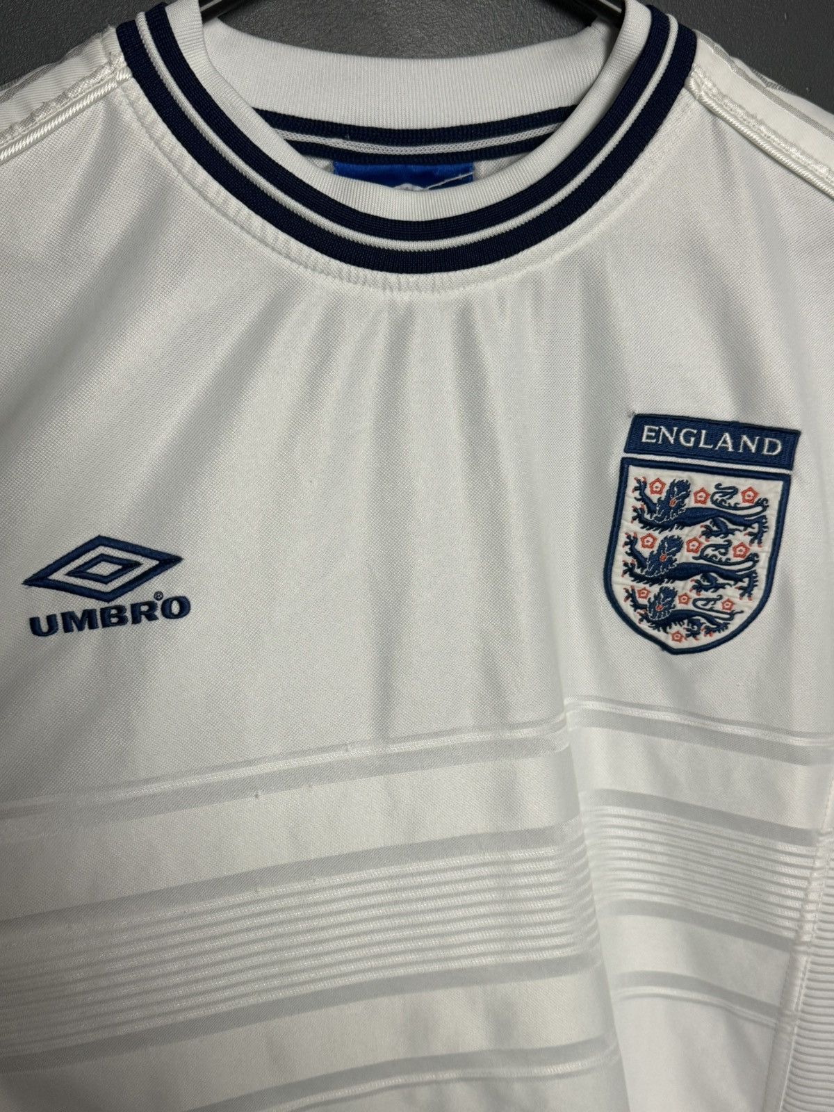 Umbro England National Team 99/01 Home Football Jersey T-Shirt Size US M / EU 48-50 / 2 - 3 Thumbnail