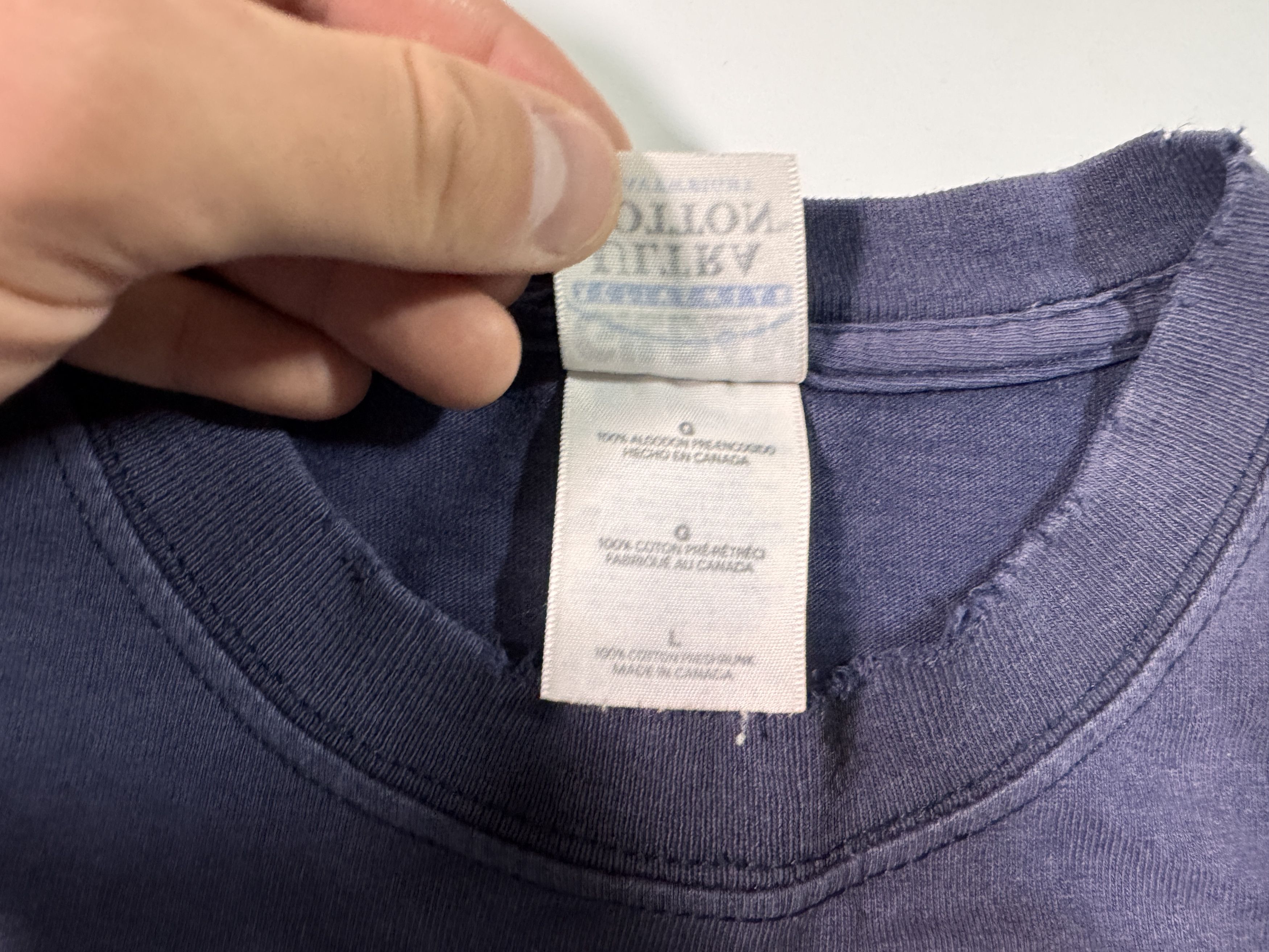 Vintage Vintage Unfuknblvble. Whistler Canada Distressed T-shirt Size US L / EU 52-54 / 3 - 6 Thumbnail