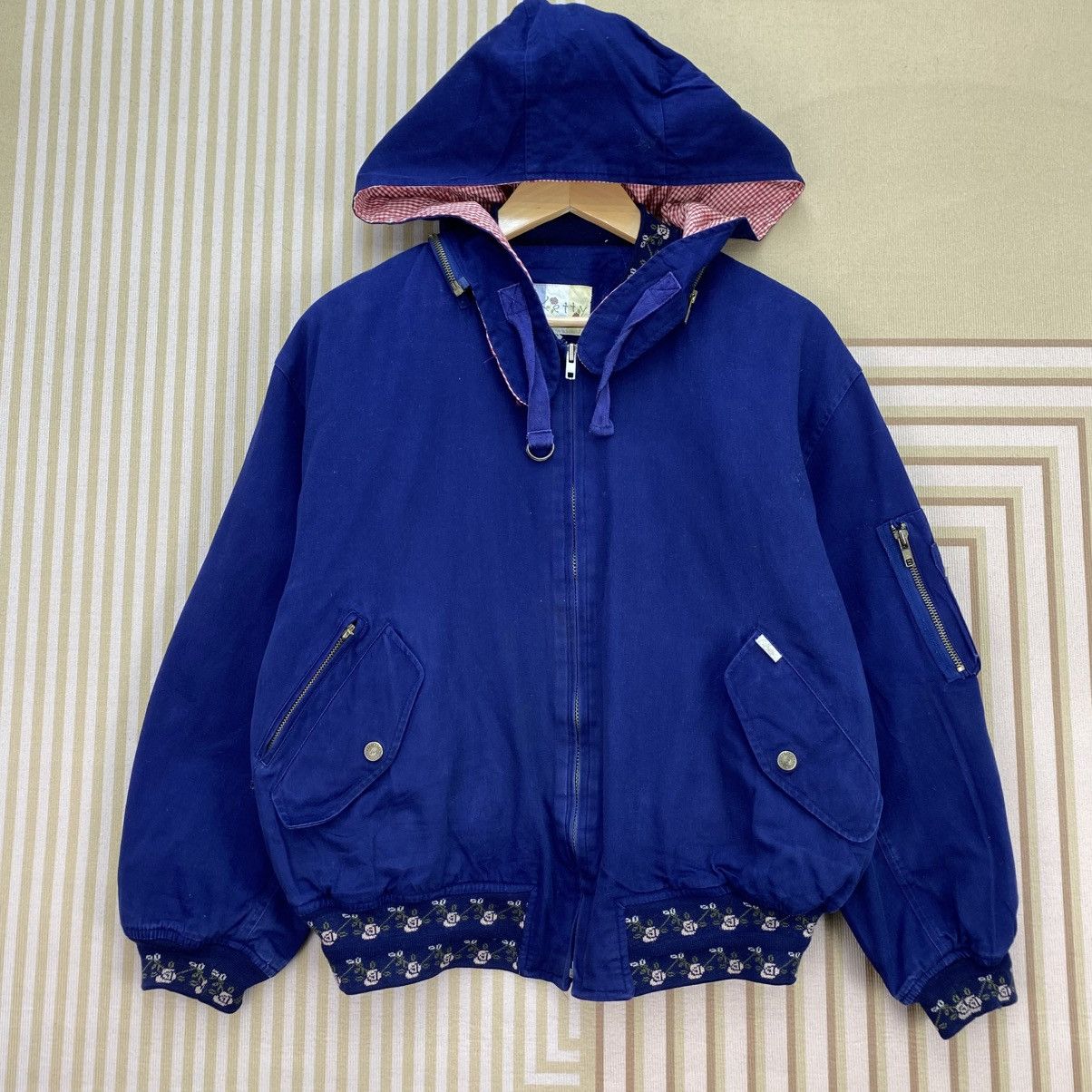 Issey Miyake 🫶Vintage ketty Bomber Embroidered Pacth Jacket Size US M / EU 48-50 / 2 - 1 Thumbnail