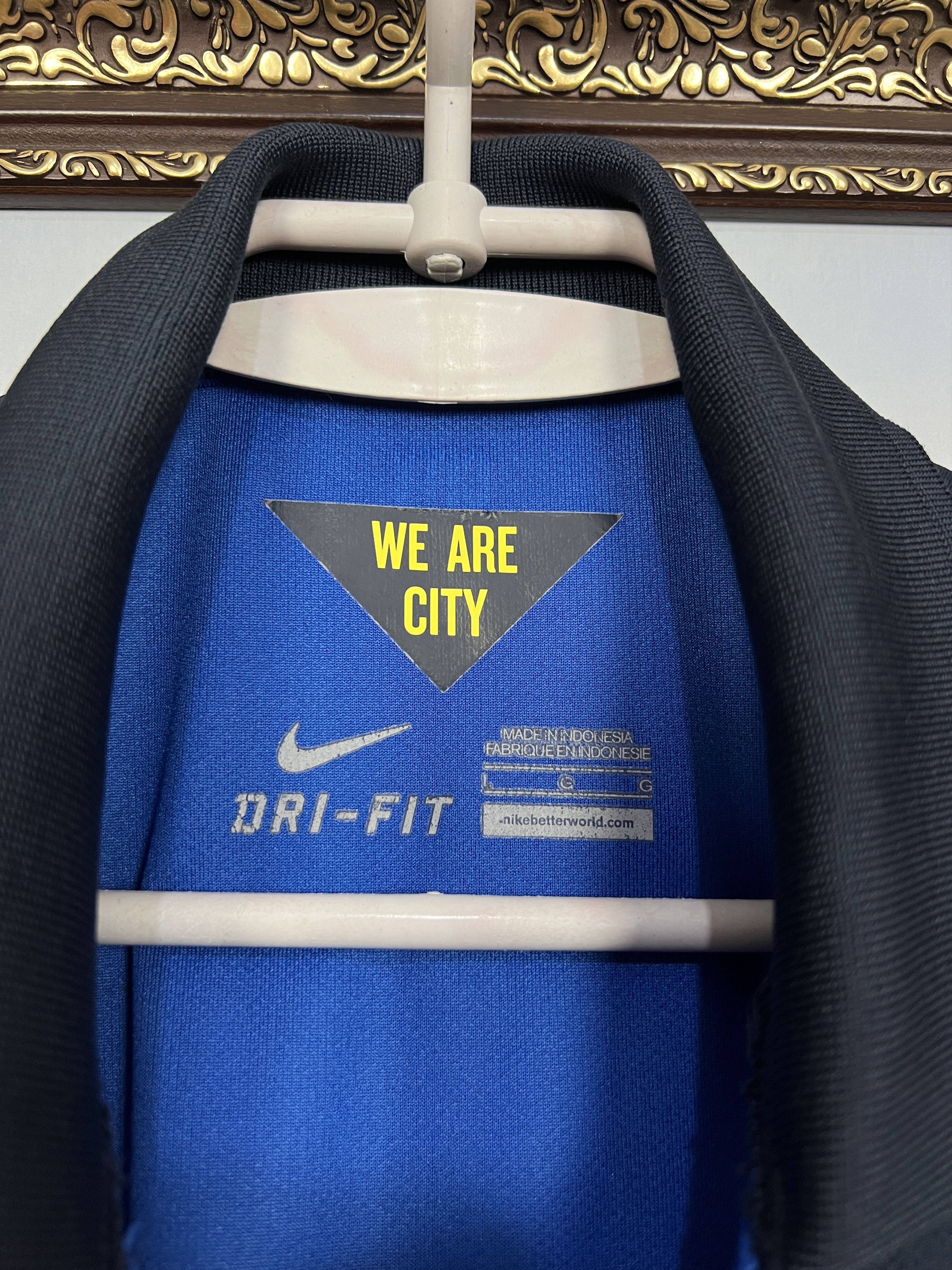 Nike Manchester City Away football shirt Soccer Jersey Trikot Size US L / EU 52-54 / 3 - 5 Thumbnail