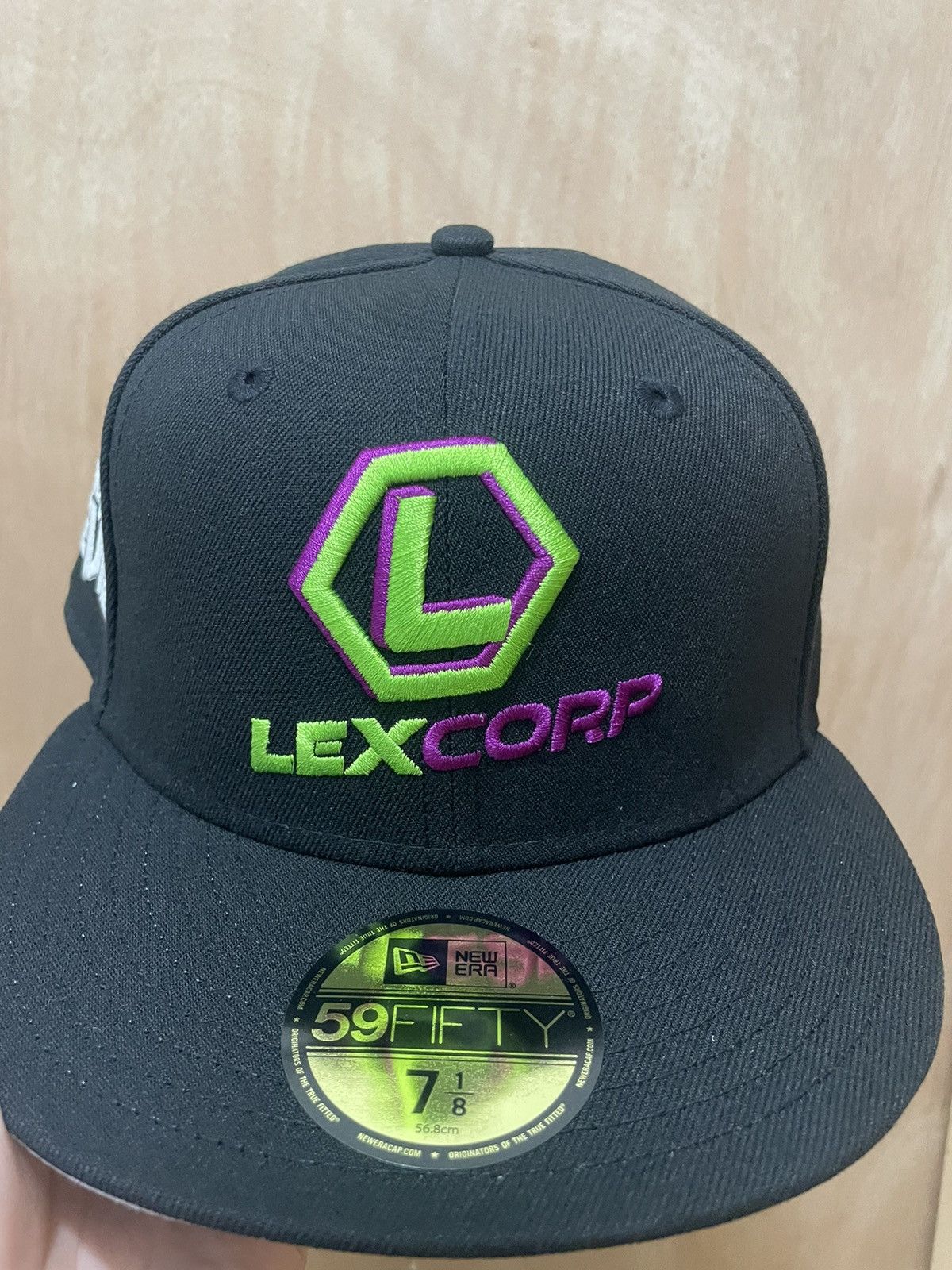 DC Comics × New Era SUPERMAN™ LEX CORP® LEX LUTHOR™ DC COMICS™ FORVER EVIL 7 1/8 Size ONE SIZE - 2 Thumbnail