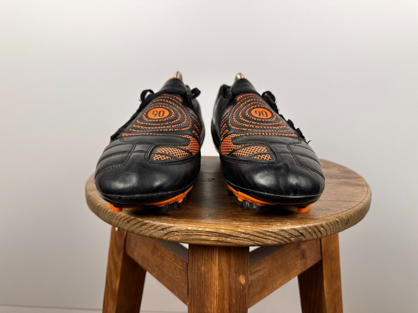Nike Vintage Nike Total 90 Soccer Boots Leather Size US9.5 Size US 9.5 / EU 42-43 - 2 Thumbnail