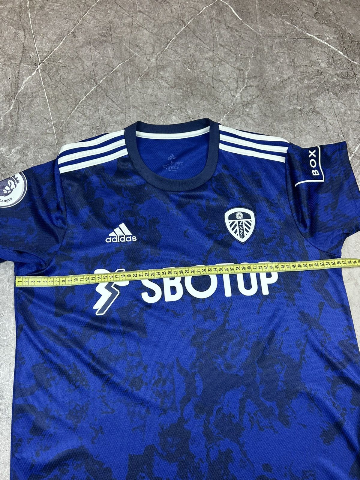 Adidas LEEDS UNITED 2021 2022 AWAY SHIRT JERSEY ADIDAS H57060 Size US L / EU 52-54 / 3 - 15 Thumbnail