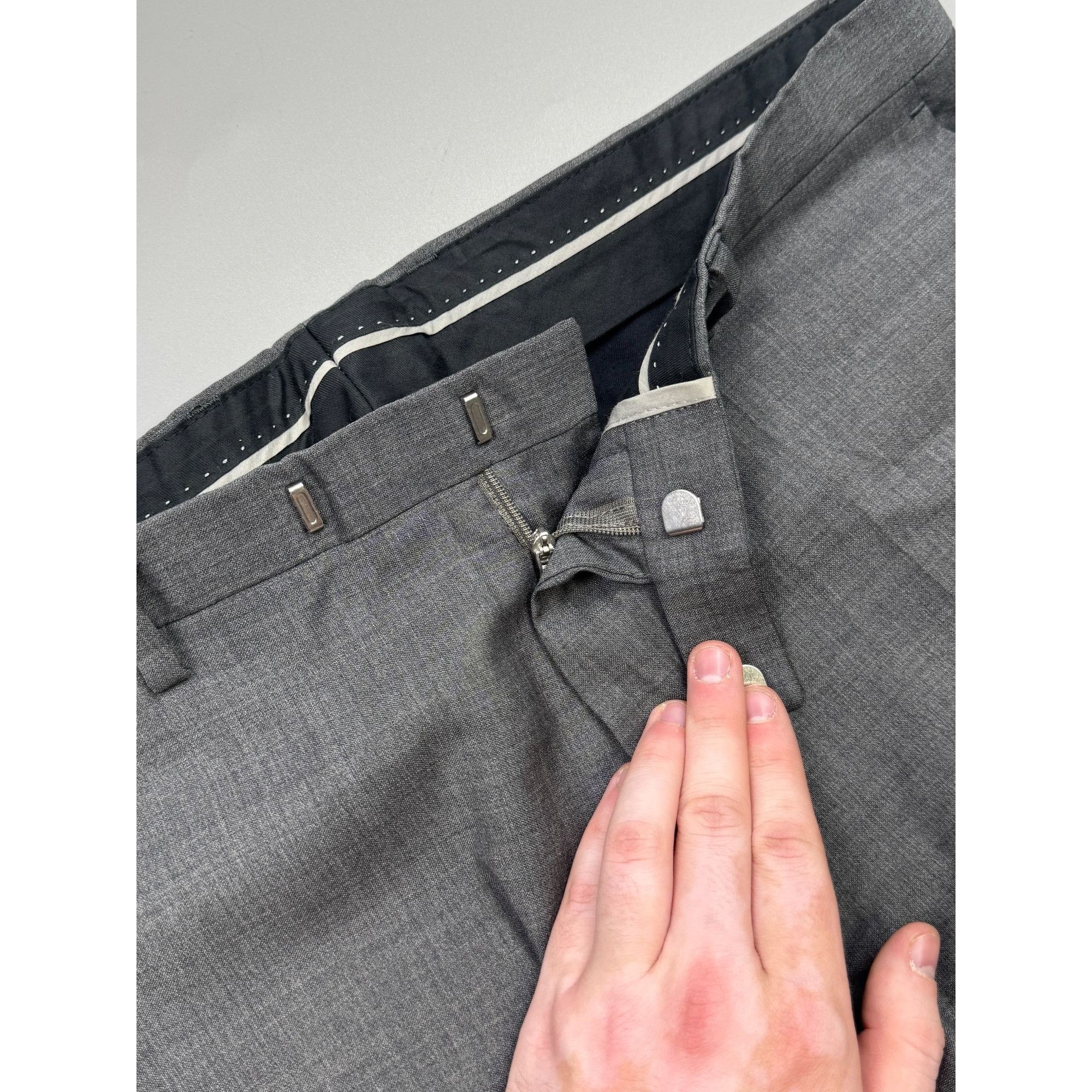 Hugo Boss Hugo Boss Mint Gray Wool Two Piece Suit (Y1274) Size 42R - 15 Thumbnail