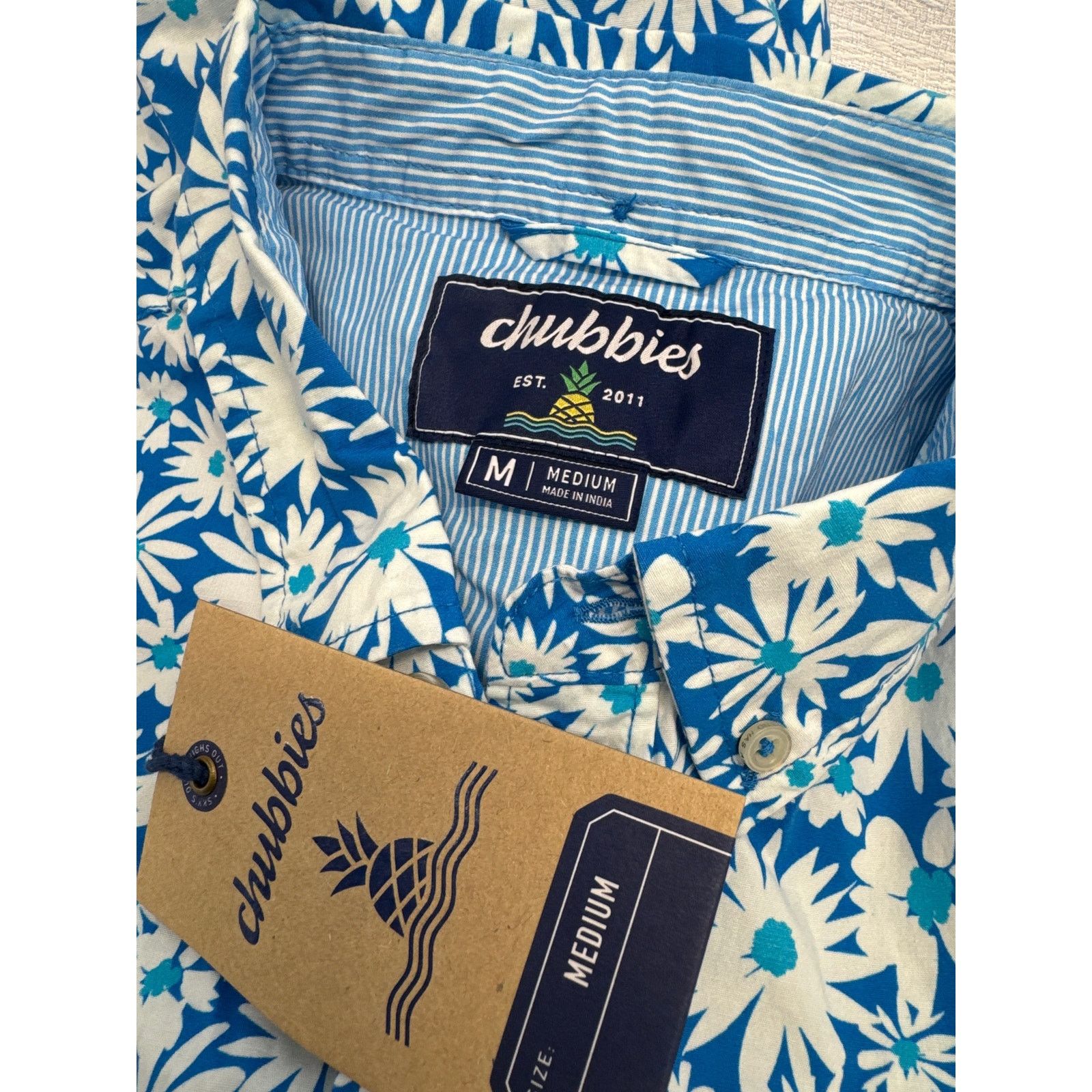 Chubbies Chubbies Friday Shirt Short sleeve Button-up men sz M Size US M / EU 48-50 / 2 - 5 Thumbnail