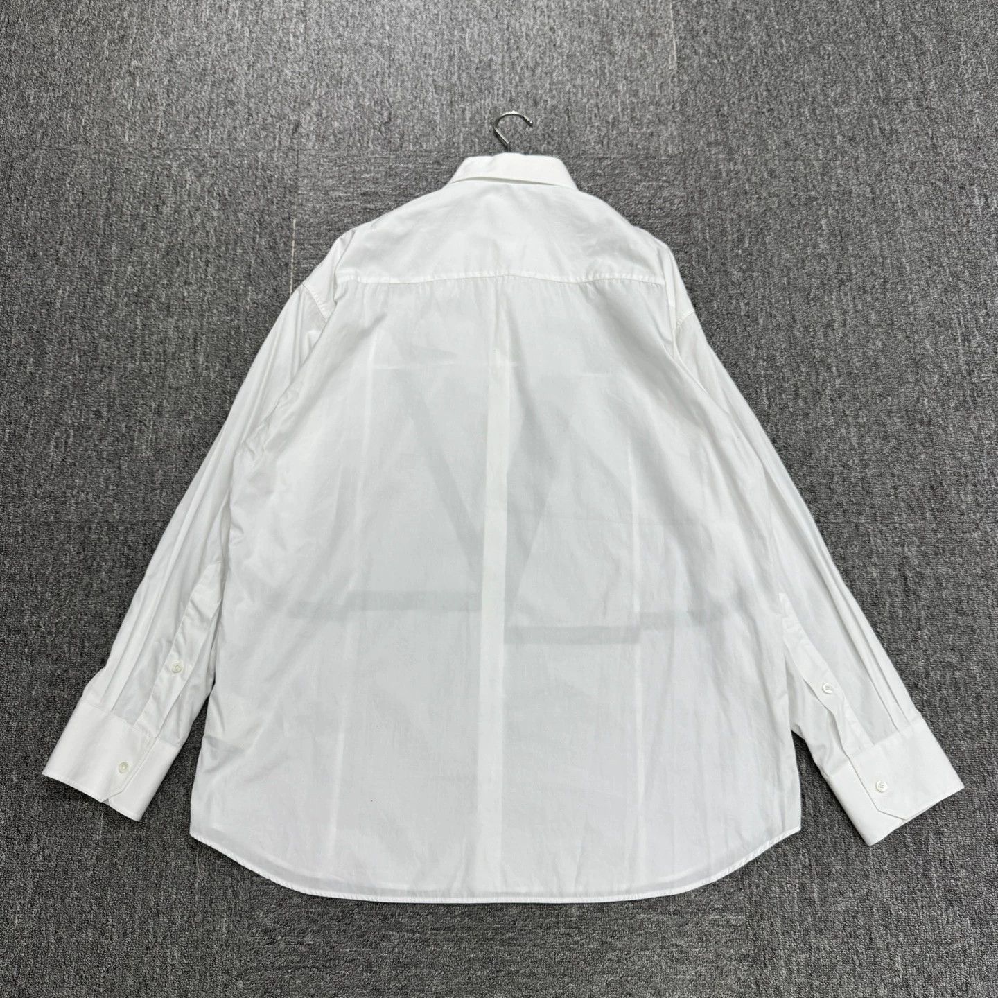 Valentino Valentino V-Print Shirt 38 Size US M / EU 48-50 / 2 - 5 Thumbnail