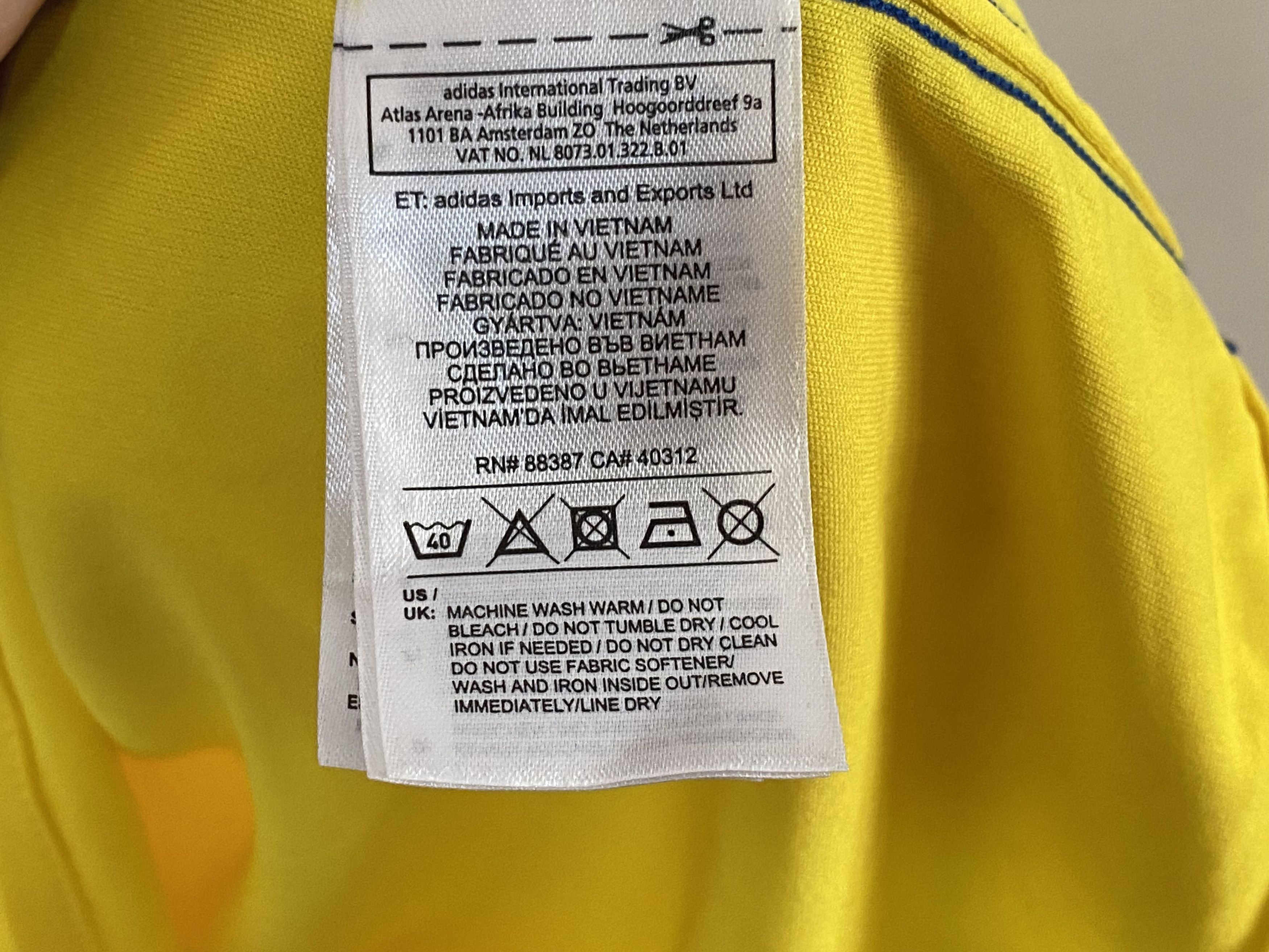 Adidas SPAIN TEAM 2016 2017 GOALKEEPER FOOTBALL SHIRT SOCCER JERSEY Size US XS / EU 42 / 0 - 5 Thumbnail