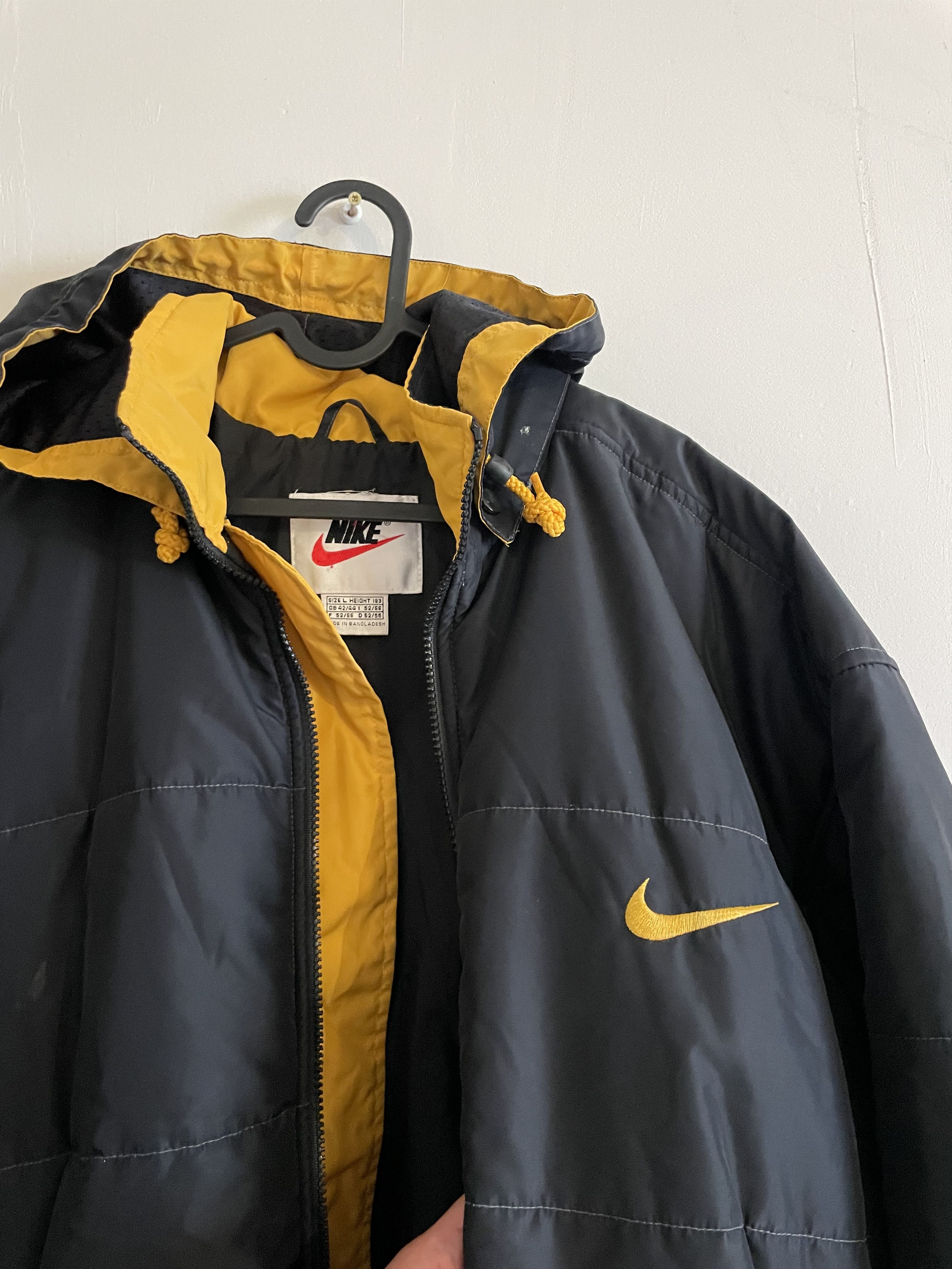 Nike Nike Vintage Down Puffer Jacket Big Swoosh Double Logo Size US L / EU 52-54 / 3 - 3 Thumbnail