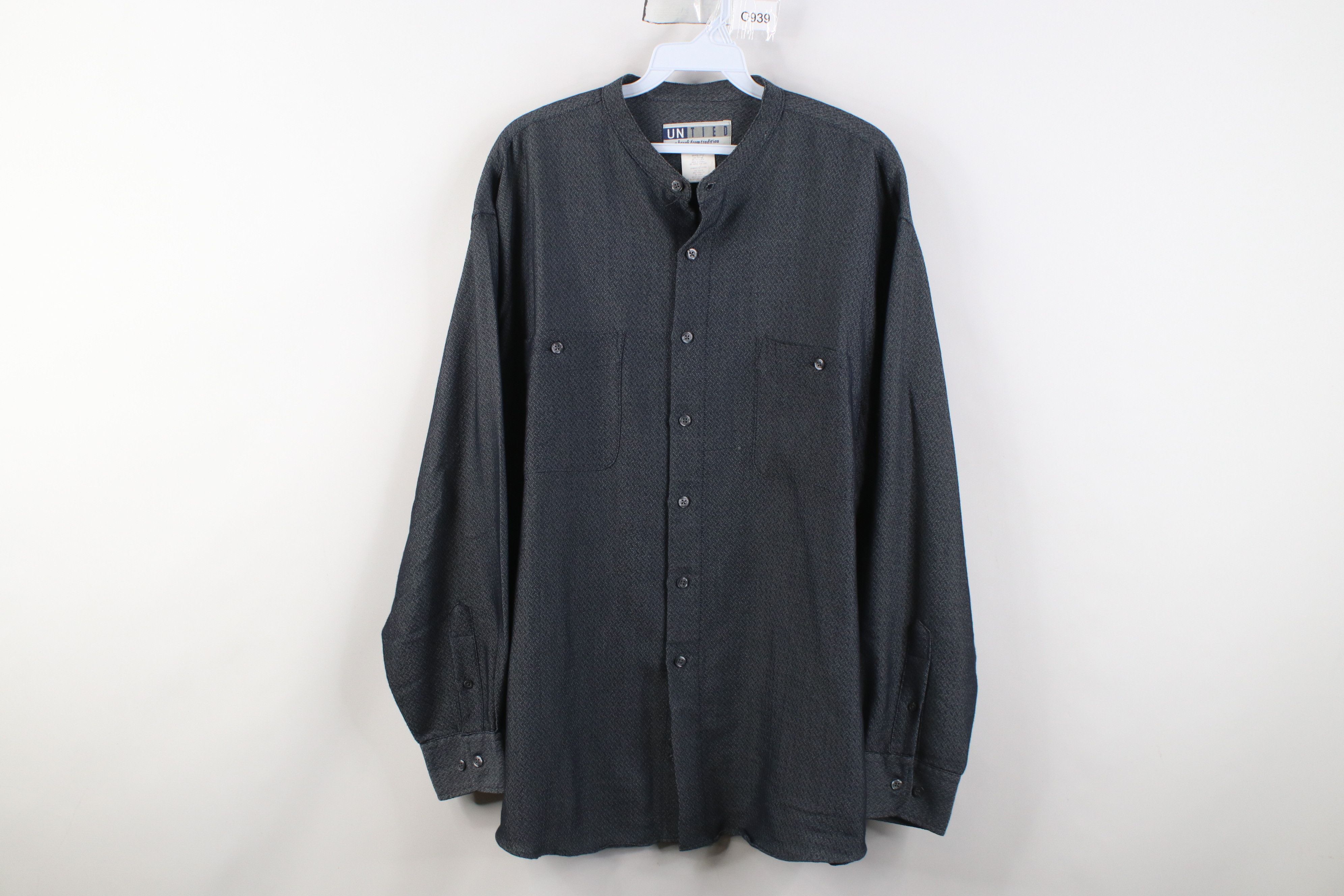 Vintage Vintage 90s Streetwear Geometric Band Collar Button Shirt Size US L / EU 52-54 / 3 - 1 Thumbnail
