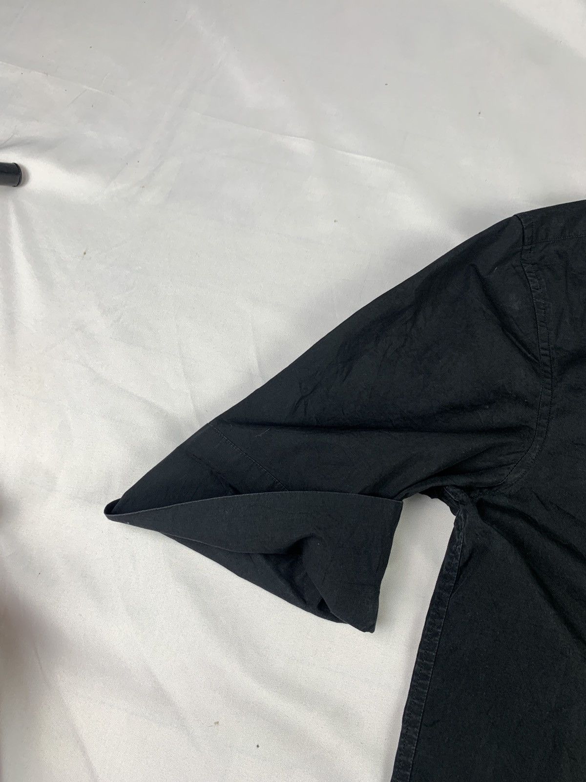 Calvin Klein 2000s Calvin Klein Basic Muscle Fitted Half Sleeve Shirt Size US S / EU 44-46 / 1 - 6 Thumbnail