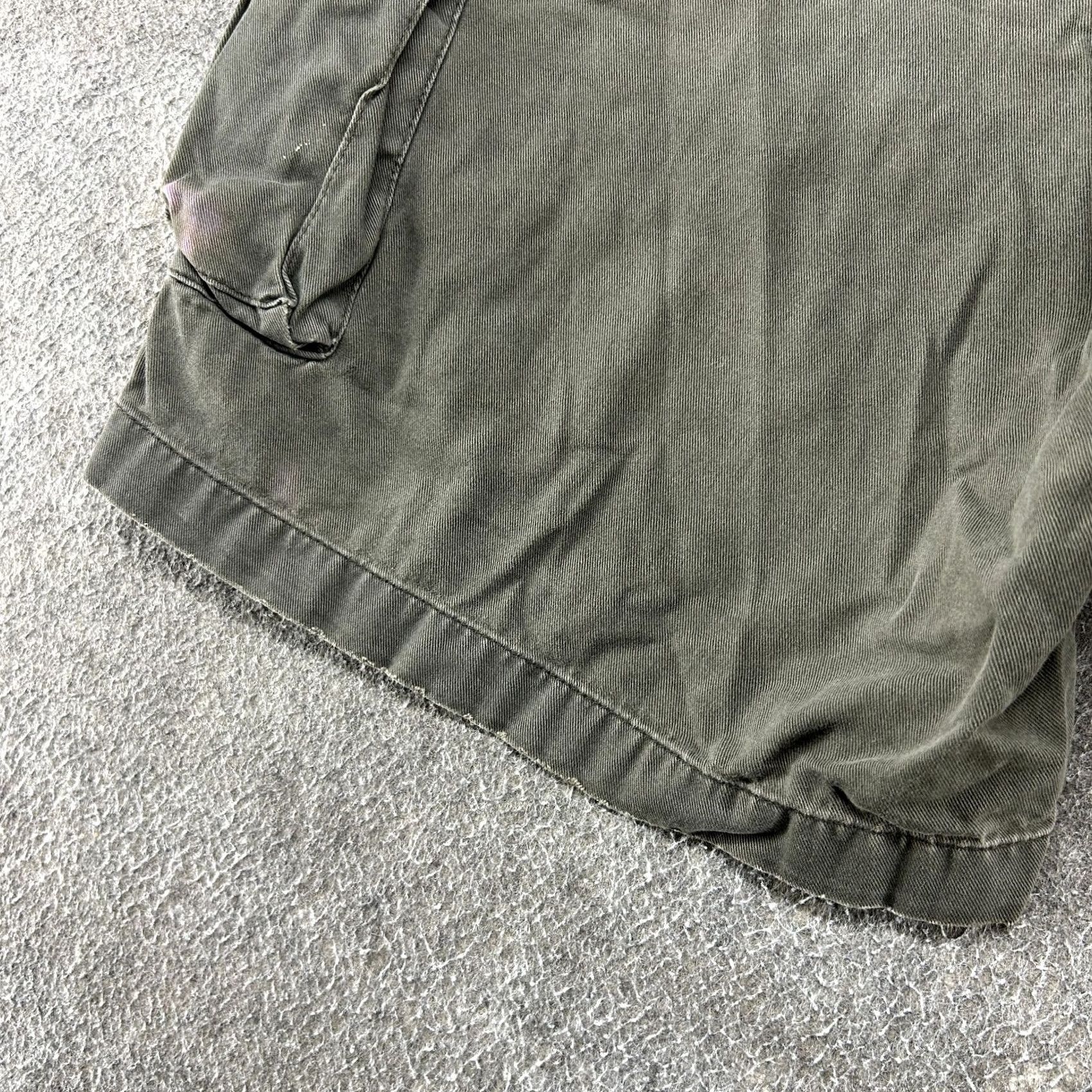Gap Gap Shorts Mens 40 Green Cargo Cotton Pockets Baggy Utility Paratrooper 90s Shirt? Size US 40 / EU 56 - 3 Thumbnail