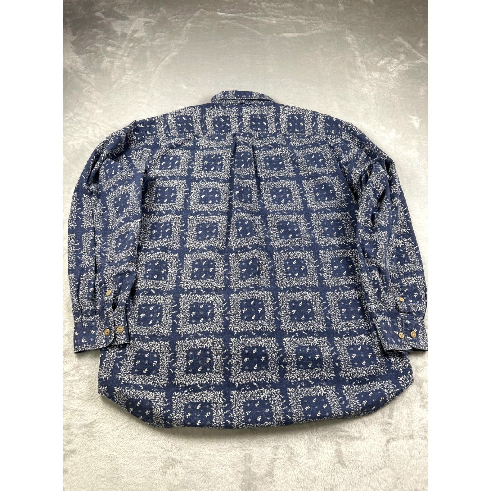Tommy Hilfiger Tommy Hilfiger Shirt Mens Large Navy Blue Bandana Floral Long Sleeve Button Down Size US L / EU 52-54 / 3 - 2 Thumbnail