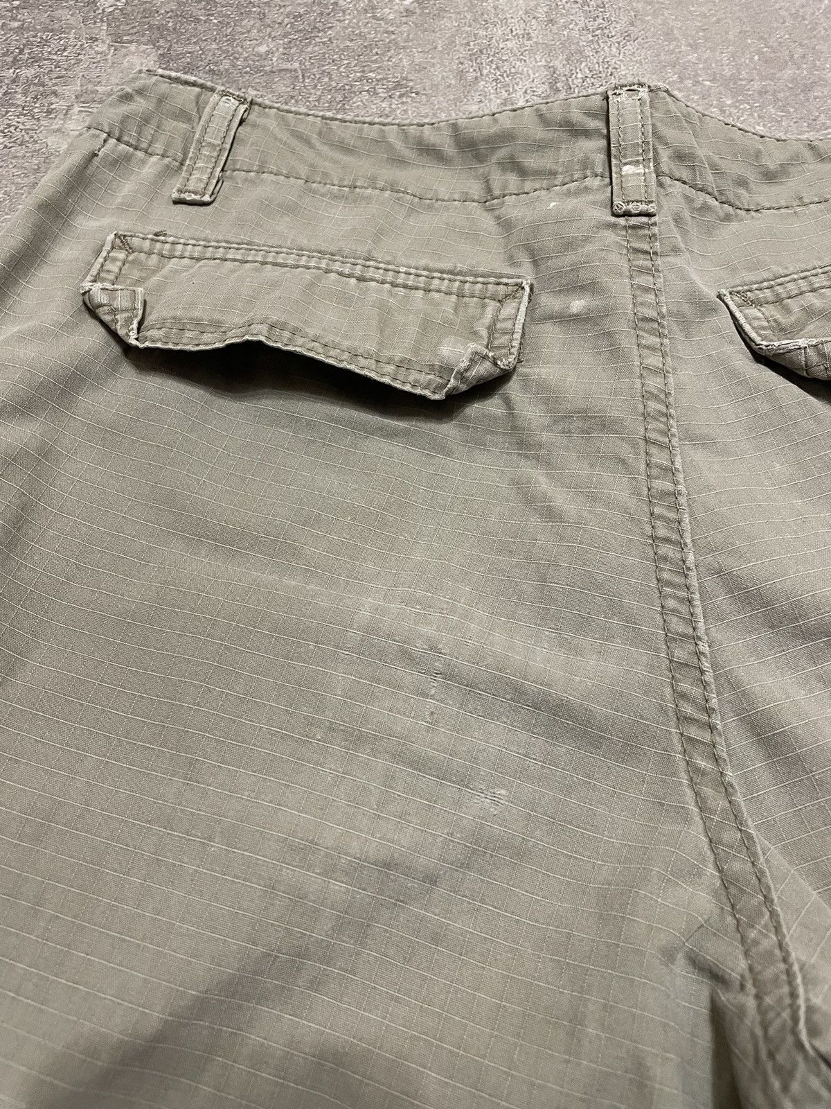 Carhartt Vintage Carhartt Distressed Cargo Pants Size US 28 / EU 44 - 24 Thumbnail