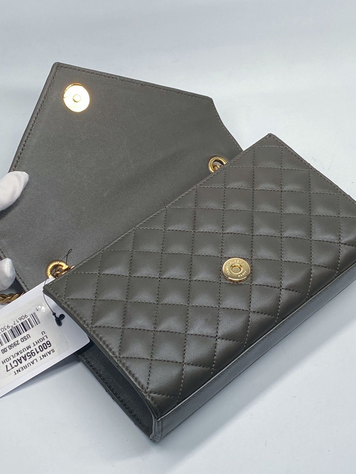 Yves Saint Laurent Saint Laurent Envelope Triquilt Small YSL Shoulder Bag Size ONE SIZE - 13 Thumbnail