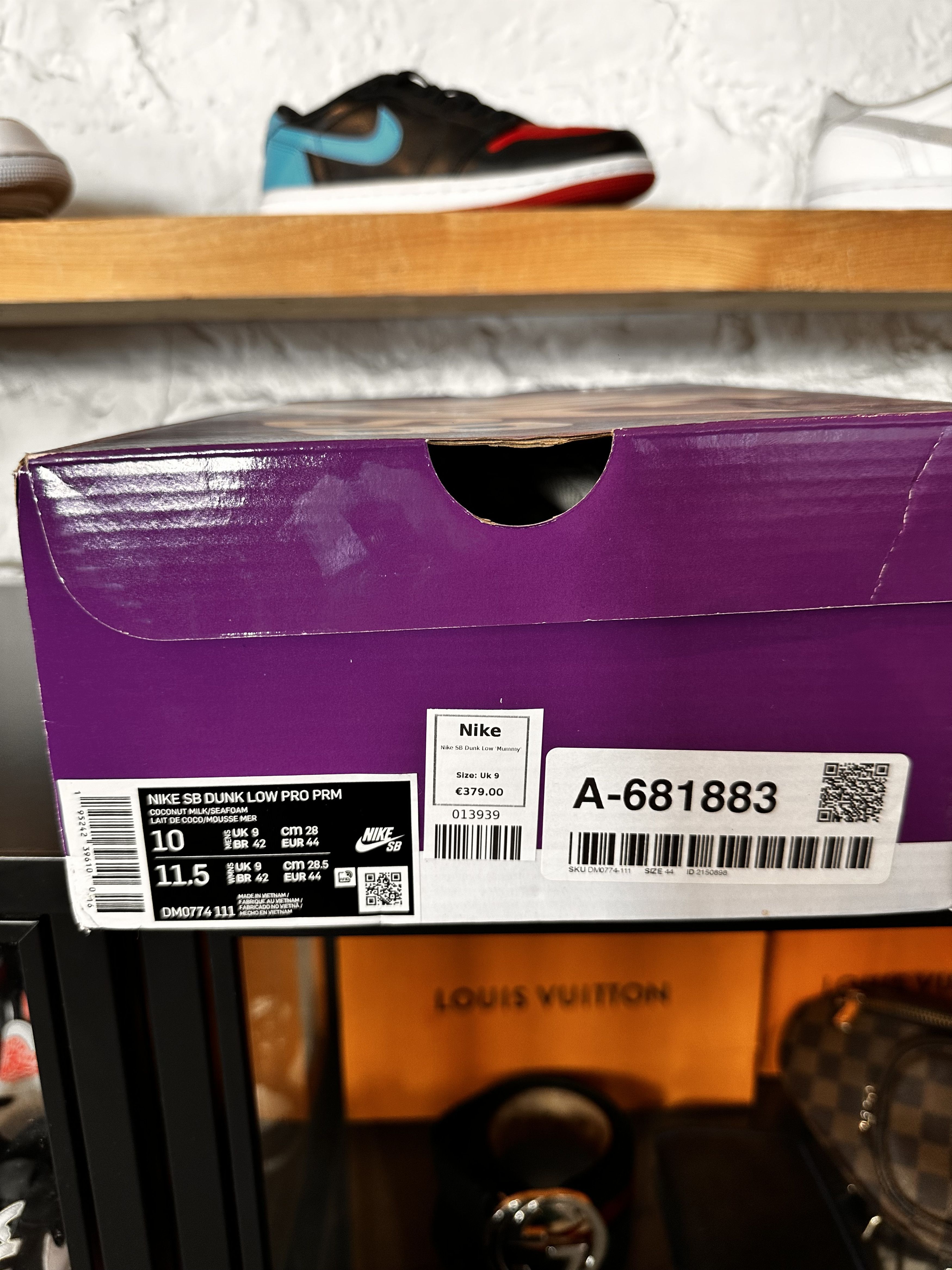 Nike SB Nike SB Dunk Low Mummy Size US 10 / EU 43 - 8 Thumbnail