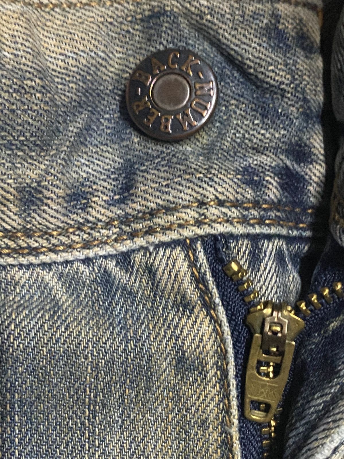 Hysteric Glamour Vintage Back Number Mud Wash Distressed Curve Leg Loose Jean Size US 32 / EU 48 - 8 Thumbnail