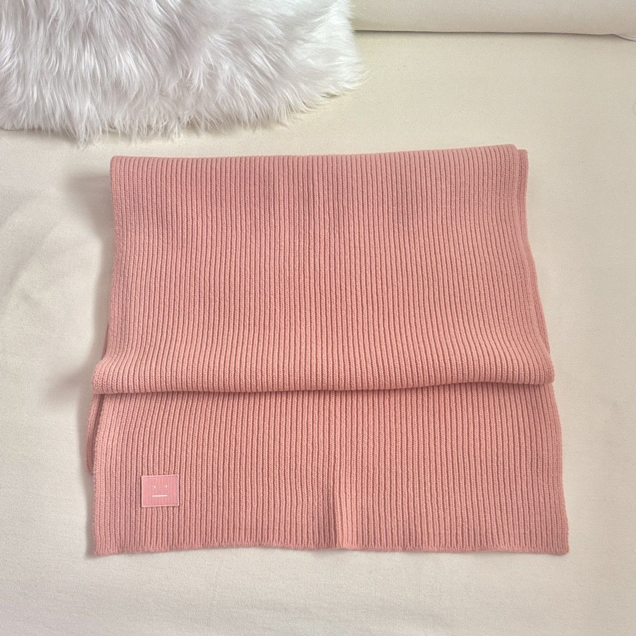 Acne Studios Barely used. Acne Soft Pink Ribbed Scarf Size ONE SIZE - 1 Thumbnail