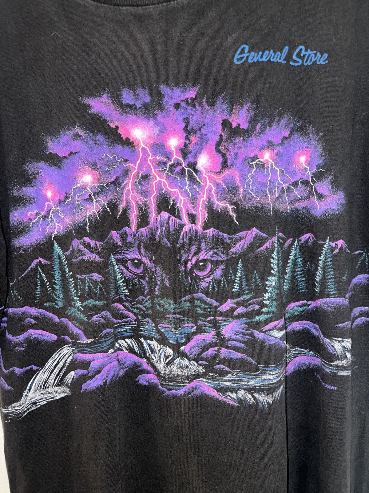 Other vintage graphic tea Size US XL / EU 56 / 4 - 2 Thumbnail