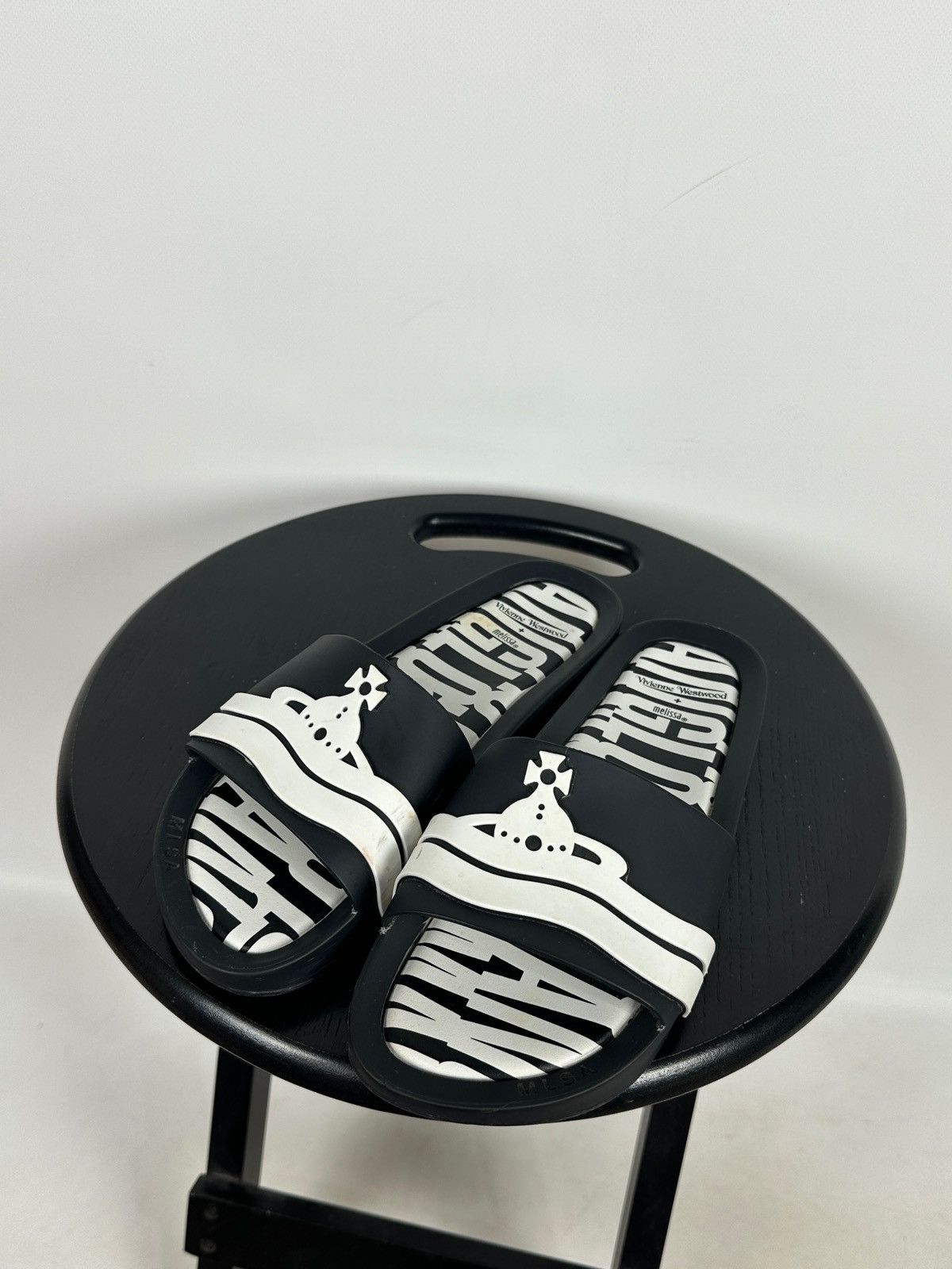 Melissa × Vivienne Westwood Vivienne Westwood x Melissa Anglomania Beach Slides Sandals Size US 8 / IT 38 - 2 Thumbnail