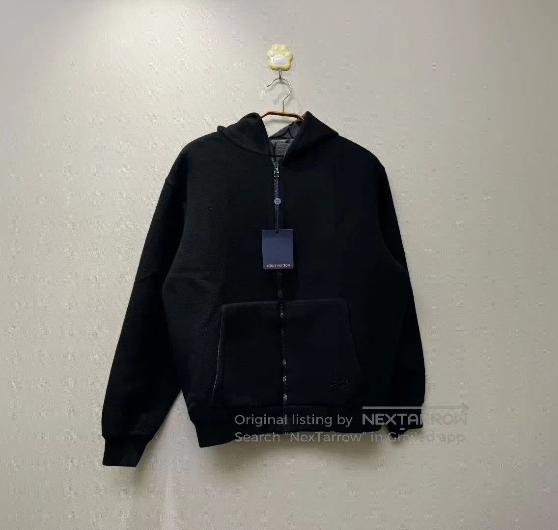 Louis Vuitton Louis Vuitton Black Cashmere Logo Coat. Size US M / EU 48-50 / 2 - 2 Thumbnail