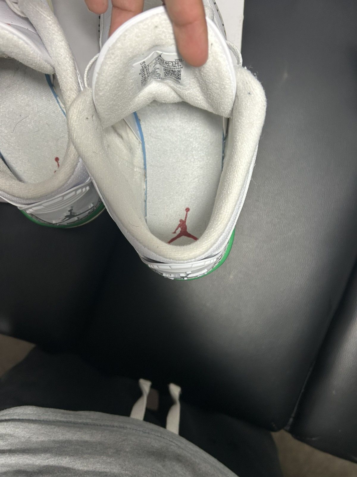 Jordan Brand Lucky green Jordan 3 (size 8.5 men) Size US 8.5 / EU 41-42 - 10 Thumbnail