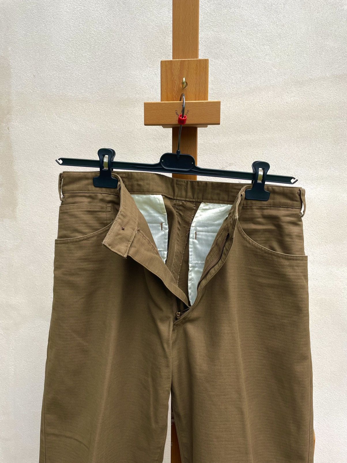 Designer × Issey Miyake × Japanese Brand Issey Miyake beige khaki cotton pants Size US 26 / EU 42 - 2 Thumbnail