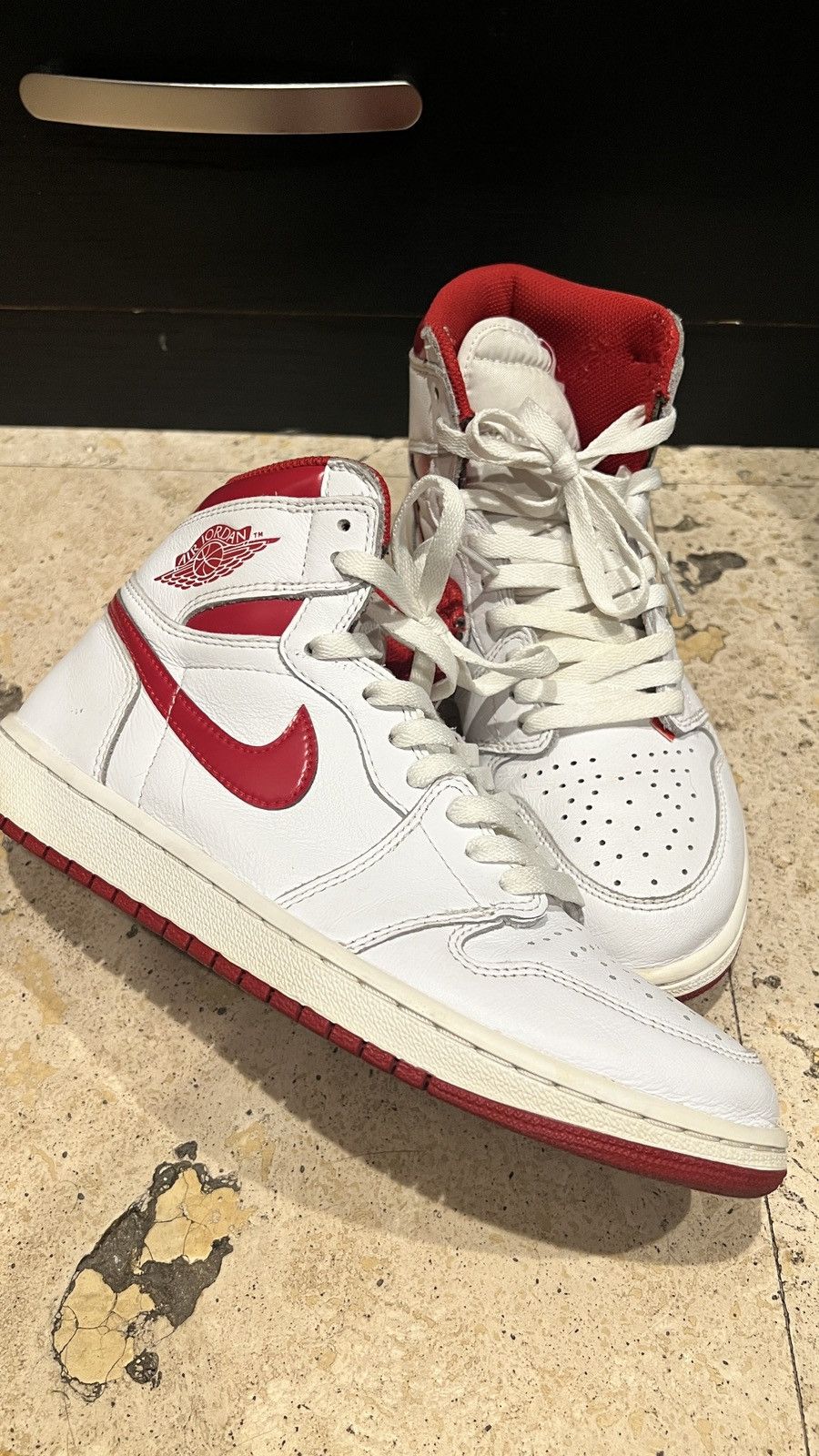 jordan top red
