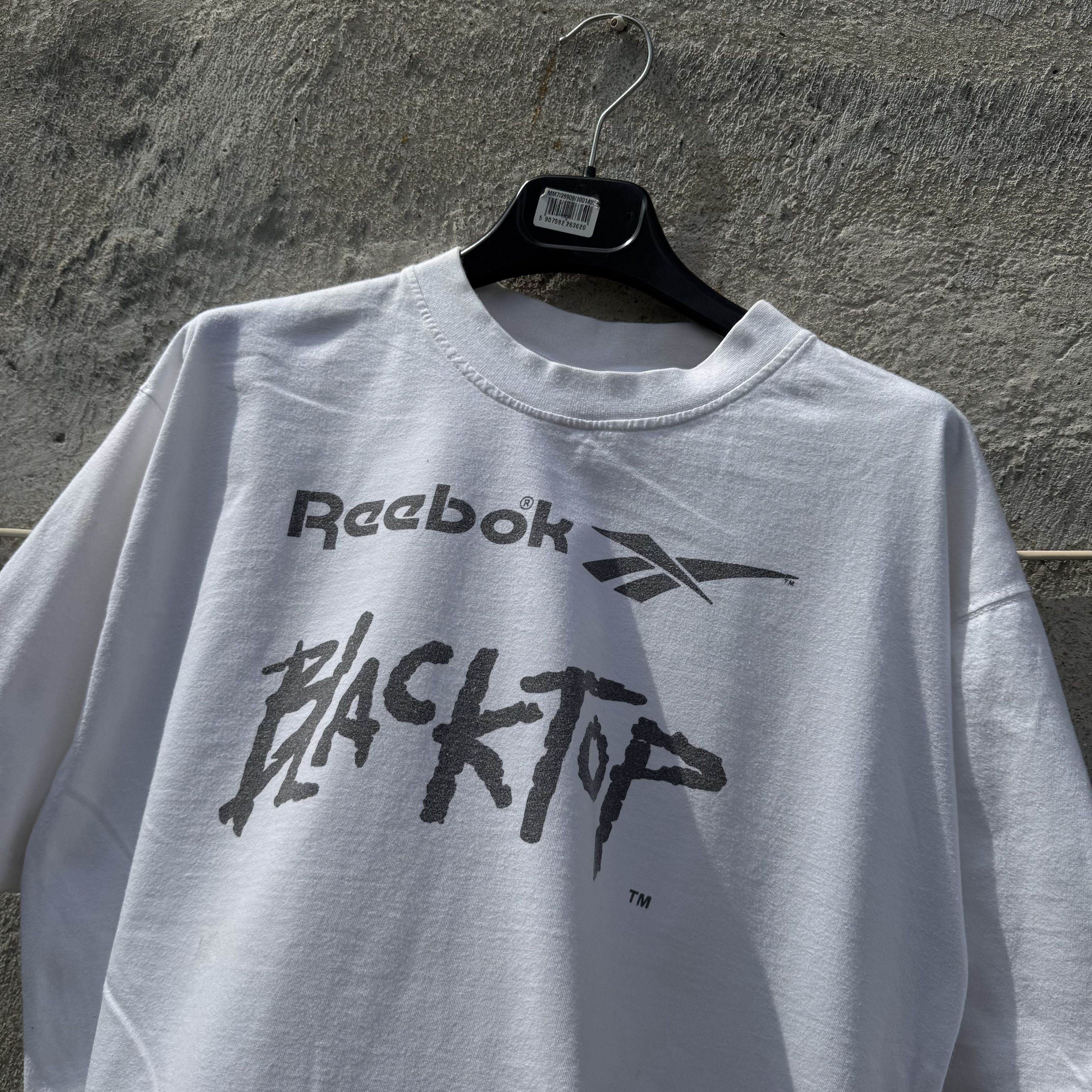 Reebok 90s Reebok Blacktop Logo White Vintage Tee Size US L / EU 52-54 / 3 - 2 Thumbnail