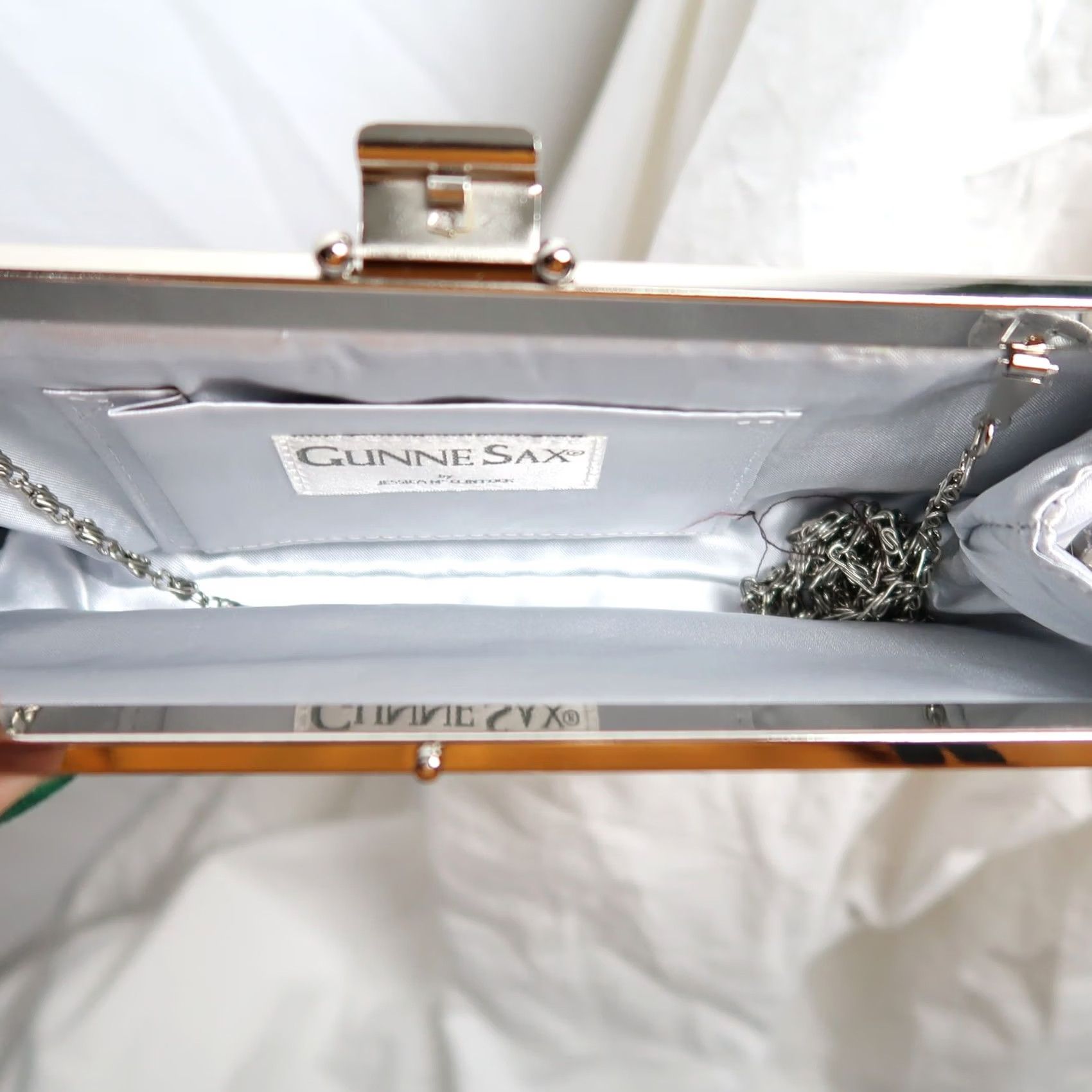 Vintage VINTAGE Gunne Sax Purse Silver Y2K satin clutch with chain strap Size ONE SIZE - 4 Thumbnail