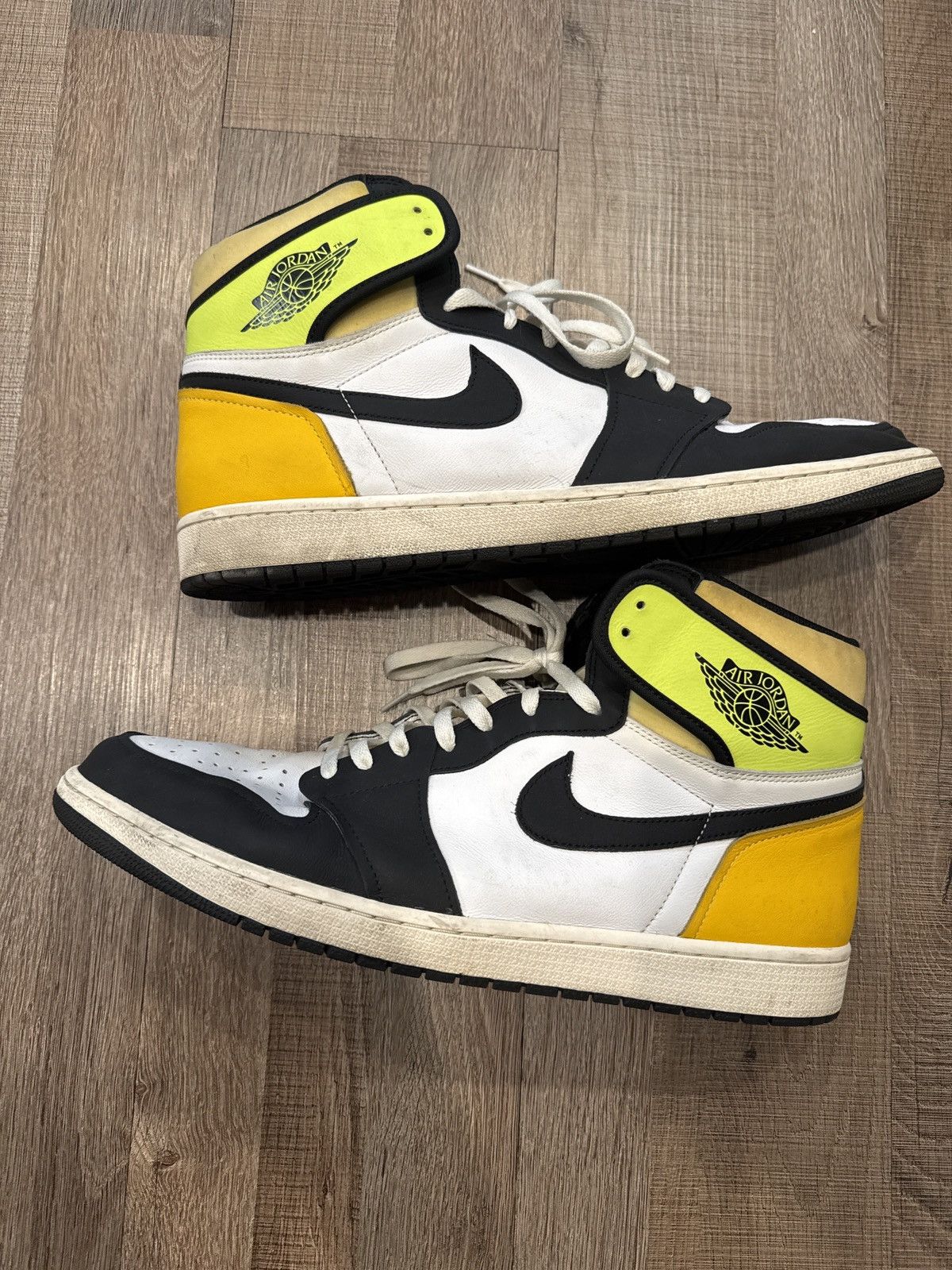 Jordan Brand Size 17 volt 1 Size US 15 / EU 48 - 1 Thumbnail