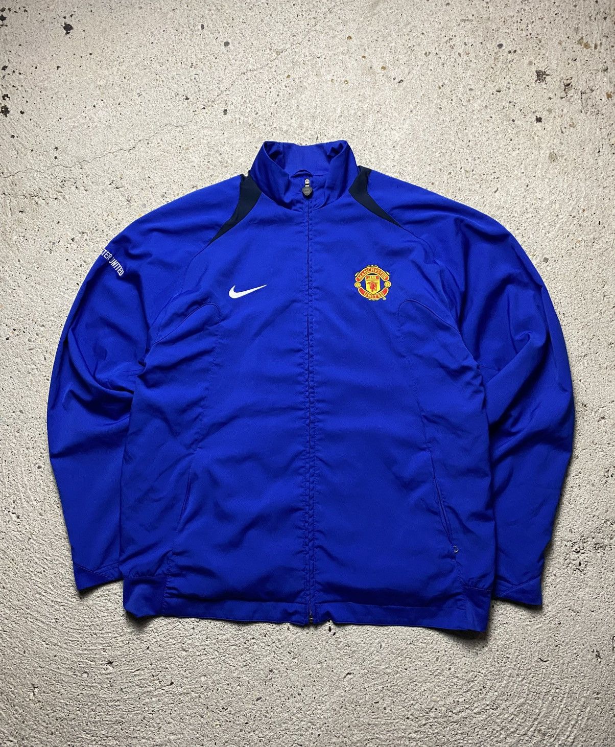 Nike Nike manchester united vintage windbreaker blue 2005-06 Size US L / EU 52-54 / 3 - 1 Thumbnail