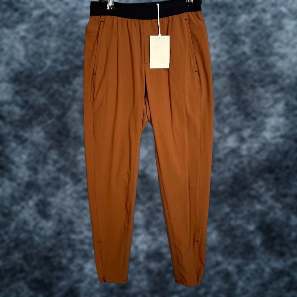 Everlane Everlane Womens Pant Jogger 26 x 27 Recycled Nylon Blend Brown E2 Regular Inseam 27 Tapered Front High Rise Sportswear Size 26" / US 2 / IT 38 - 1 Thumbnail