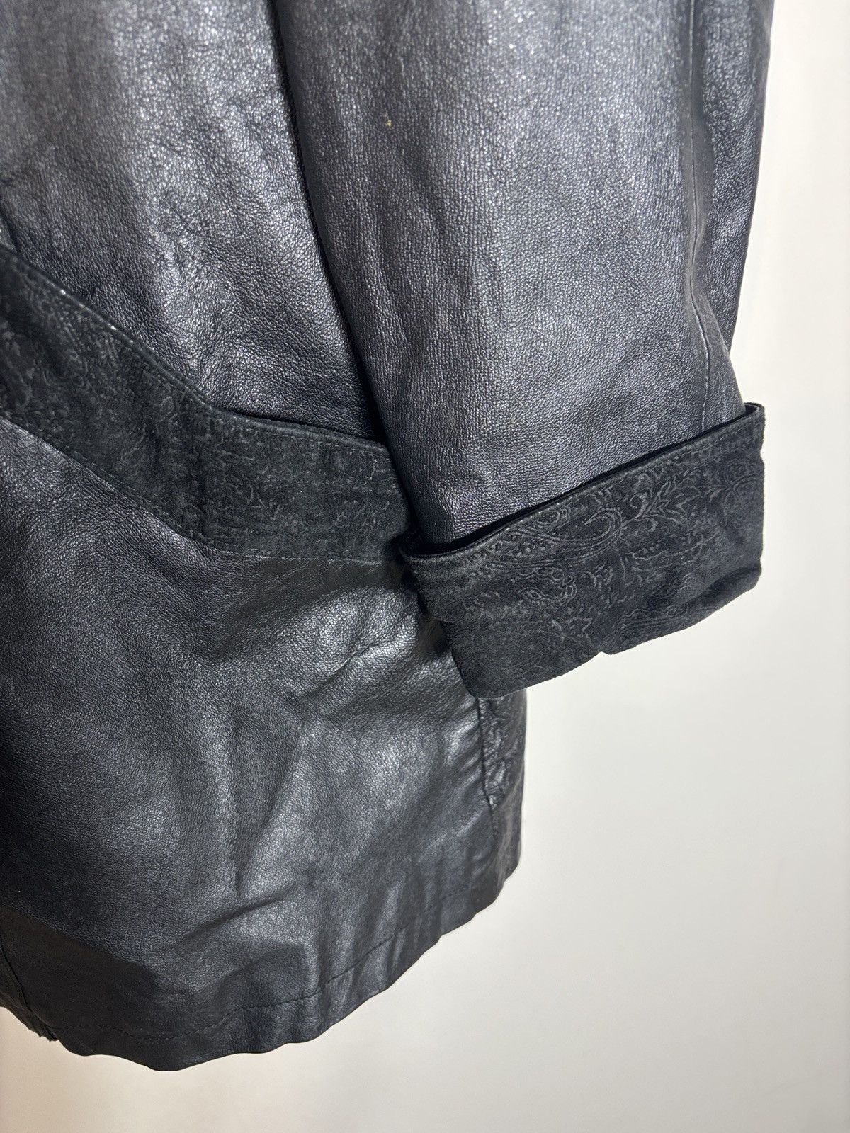 Wilsons Leather Vintage Wilson Thinsulate Leather Jacket Embossed Suede M Size M / US 6-8 / IT 42-44 - 3 Thumbnail