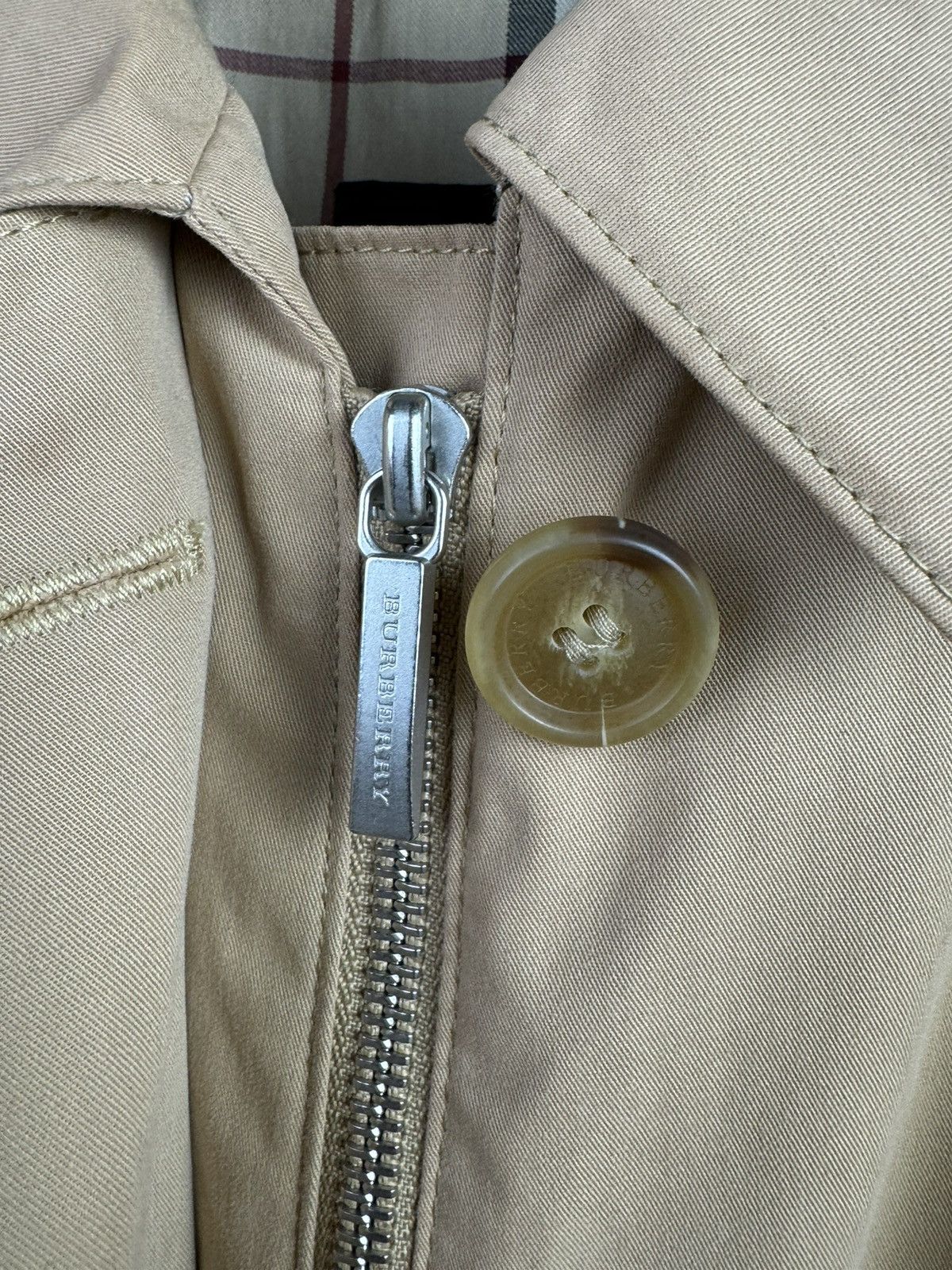 Burberry Vintage Trench Burberry 90s Size L Size US L / EU 52-54 / 3 - 10 Thumbnail