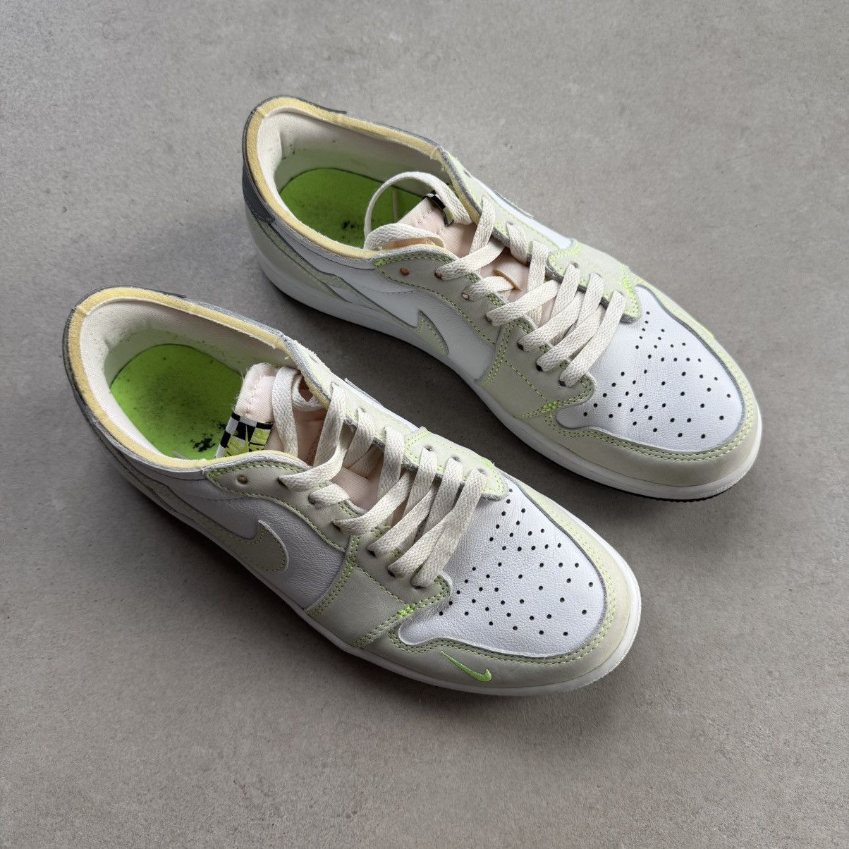 Nike Air Jordan 1 Low OG Ghost Green DM7837-103 Size US 9 / EU 42 - 3 Thumbnail