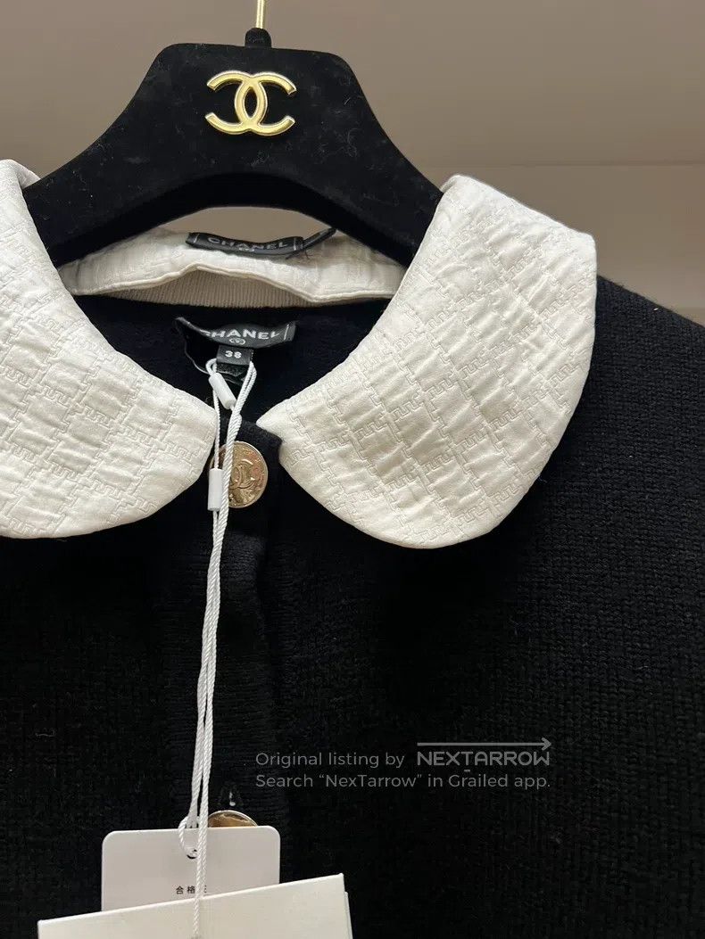 Chanel Chanel 25b detachable doll collar black cashmere cardigan Size XS / US 0-2 / IT 36-38 - 2 Thumbnail